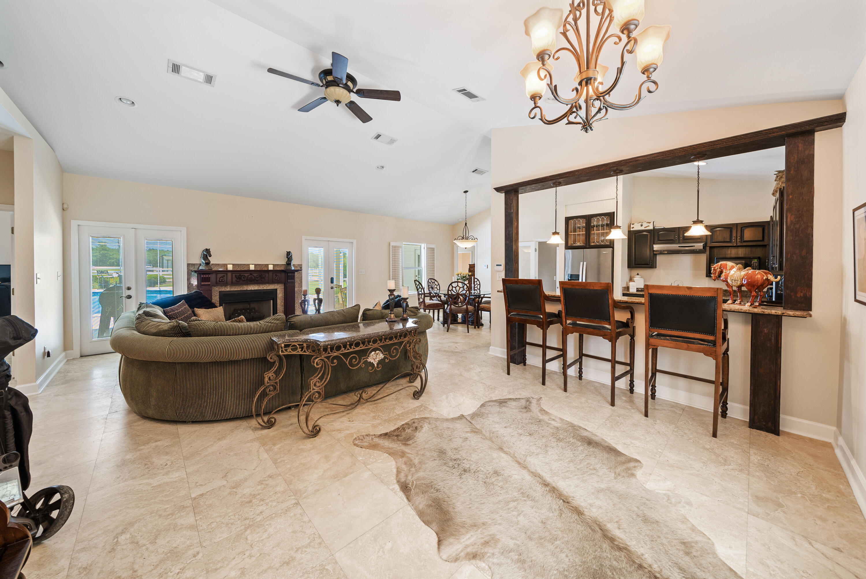 5676 W State Highway 2, DeFuniak Springs