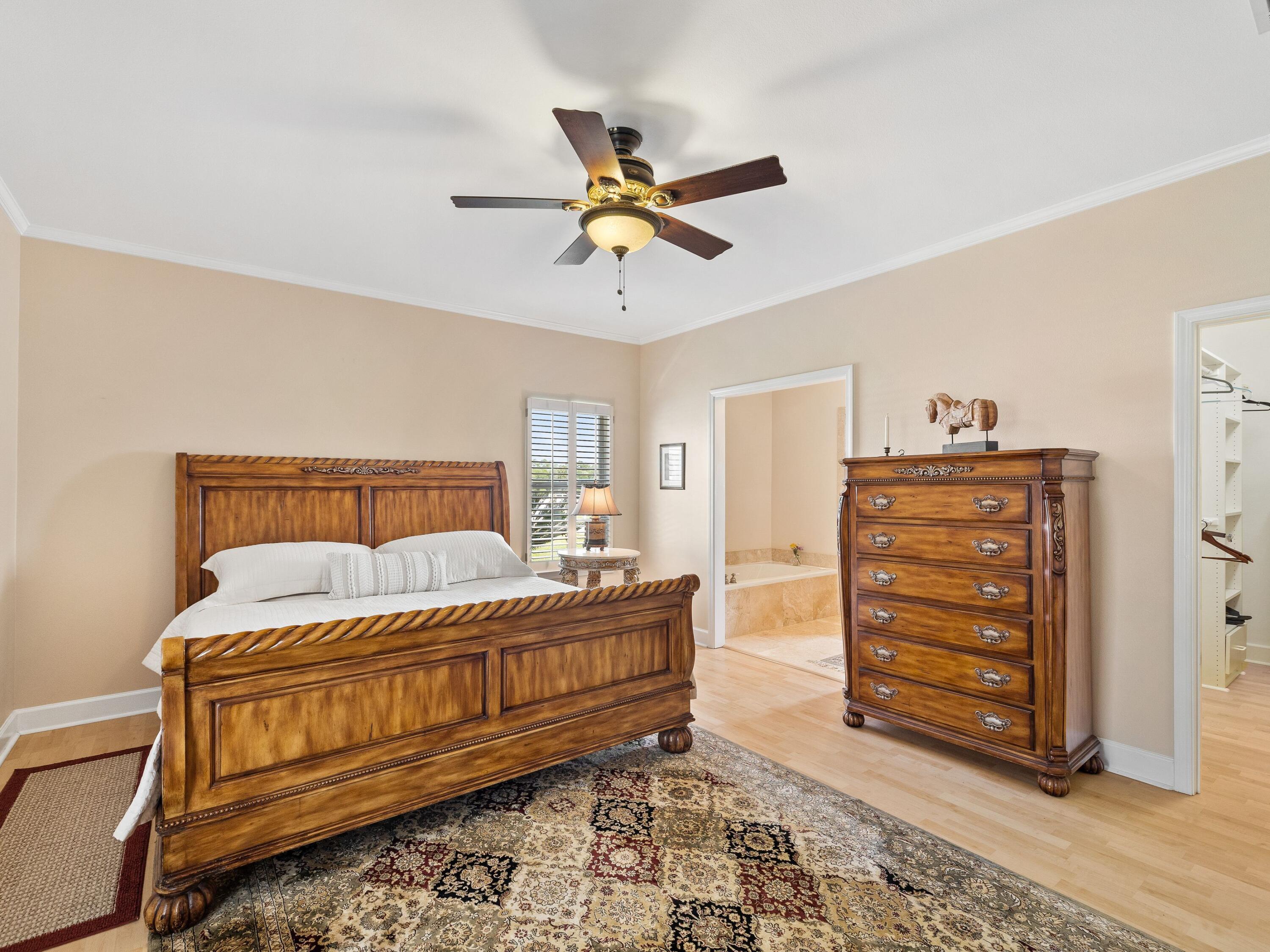 5676 W State Highway 2, DeFuniak Springs