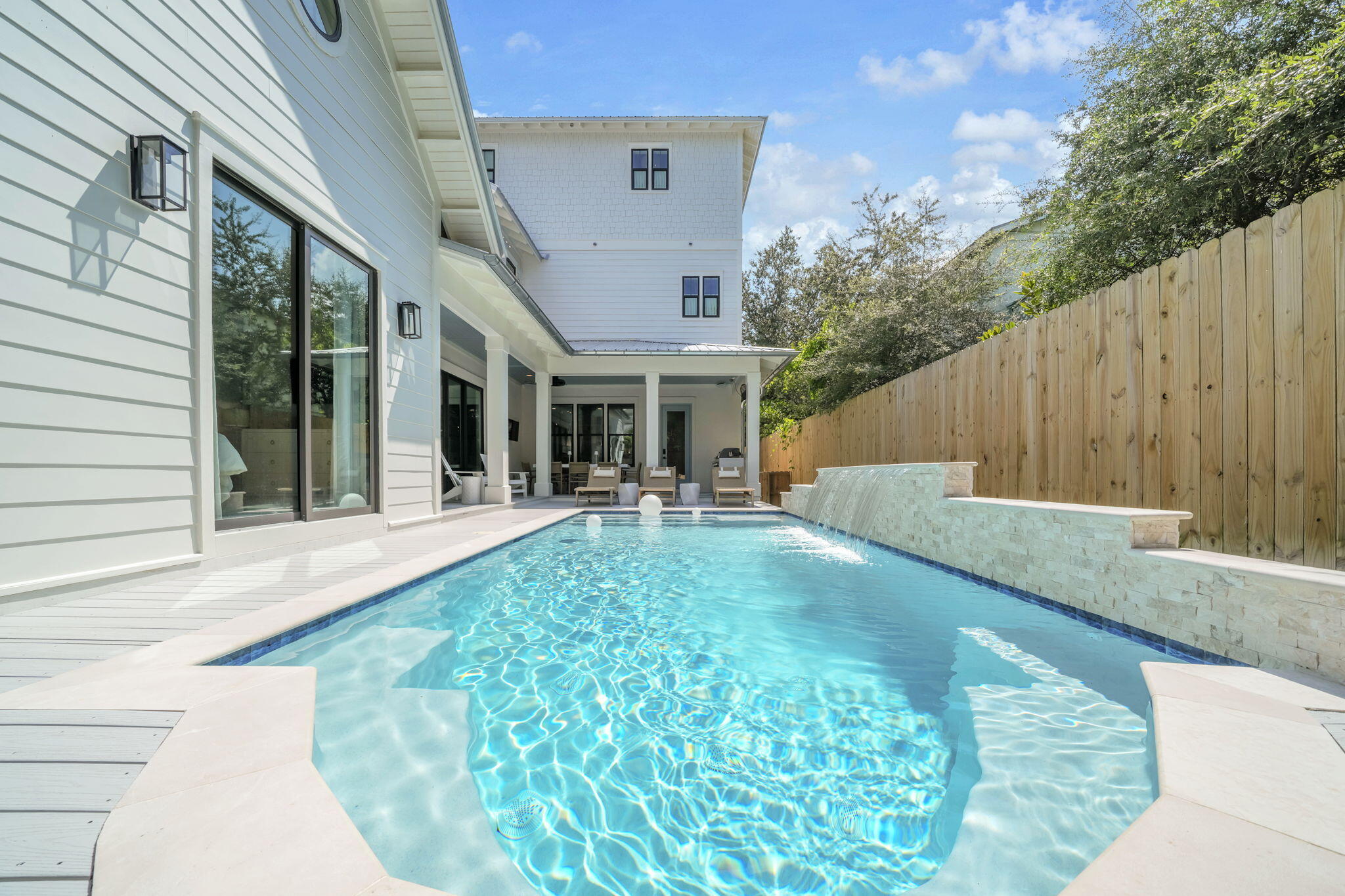 180 S Gulf Drive
