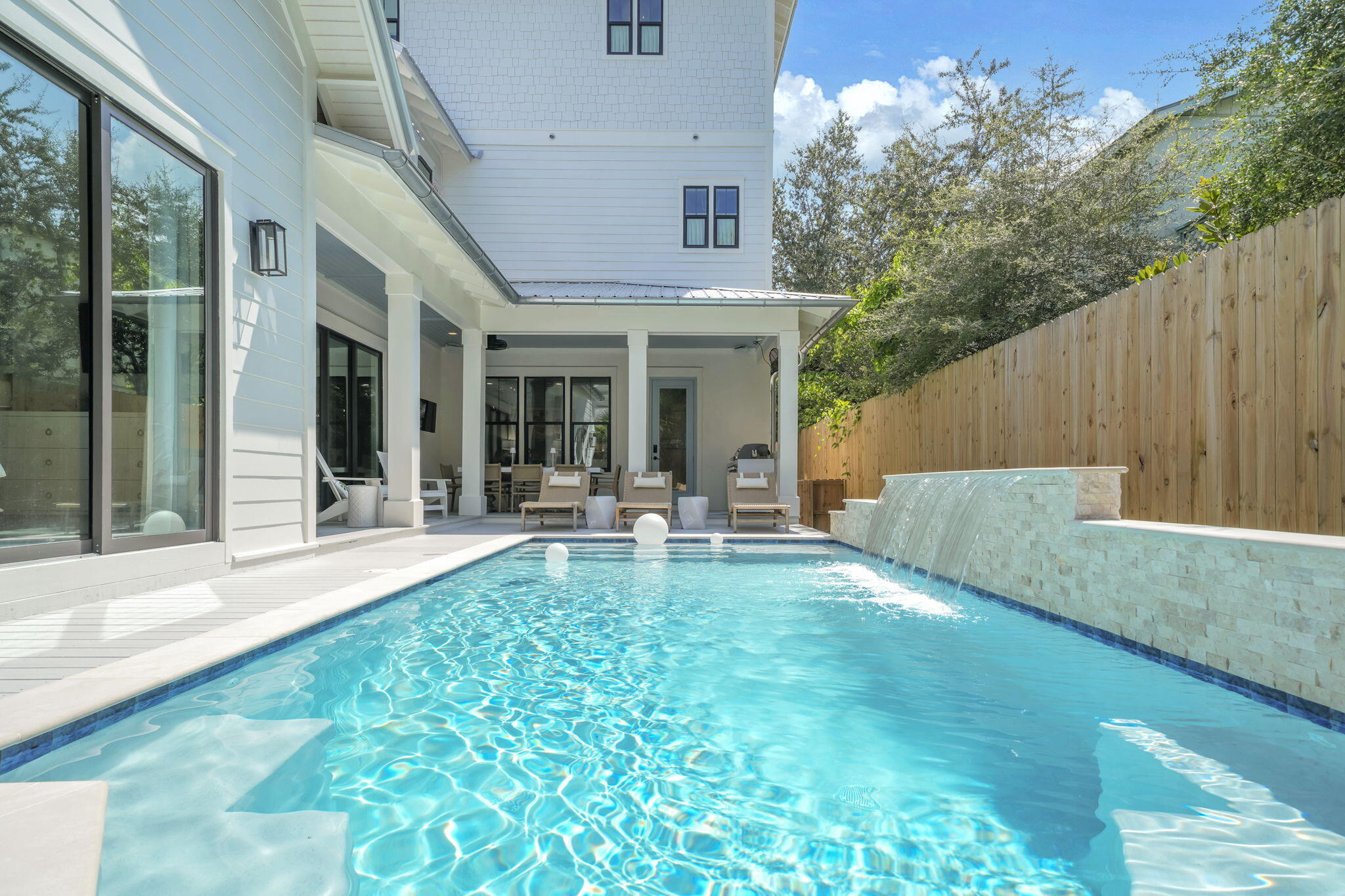 180 S Gulf Drive