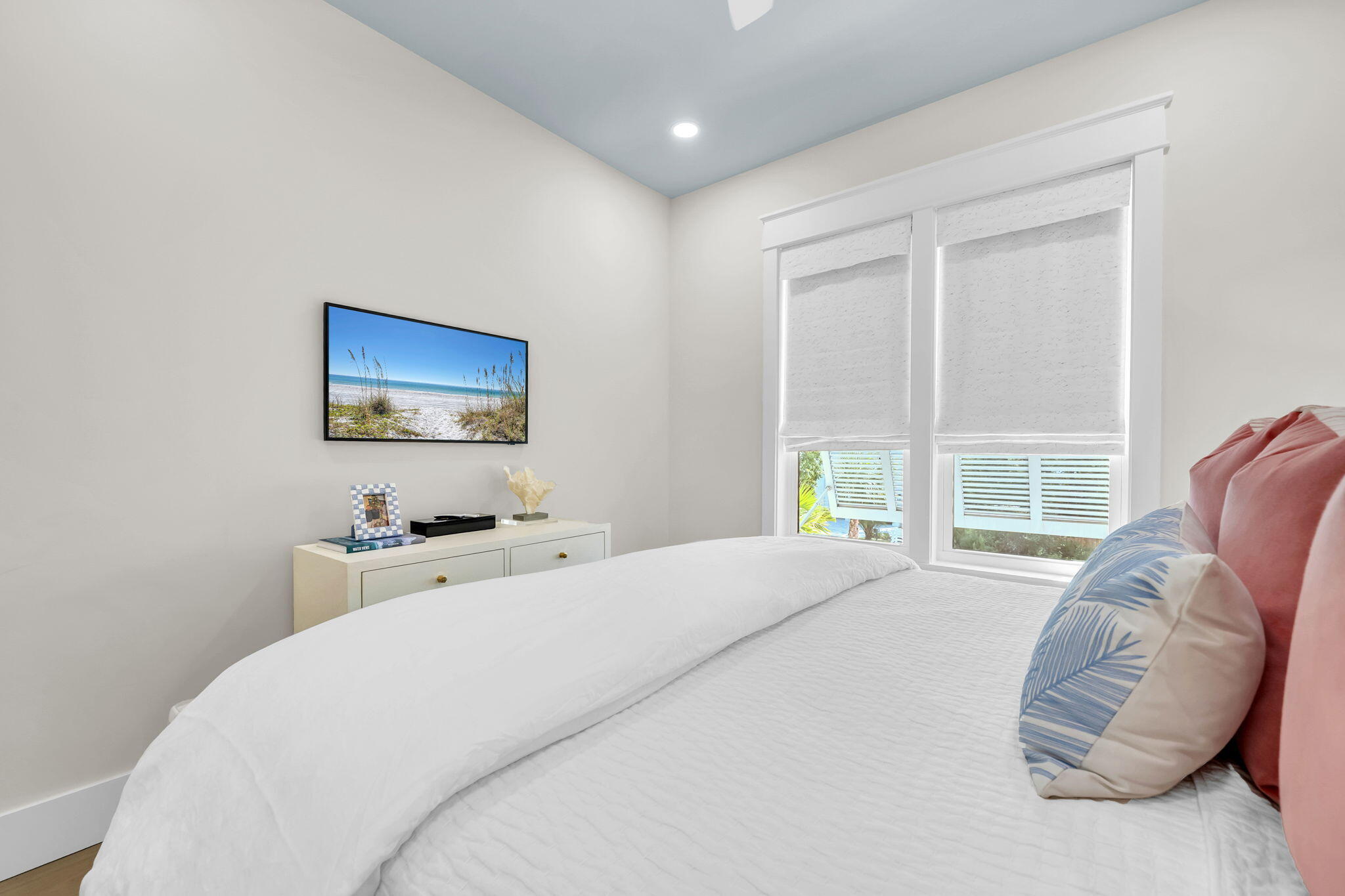 180 S Gulf Drive