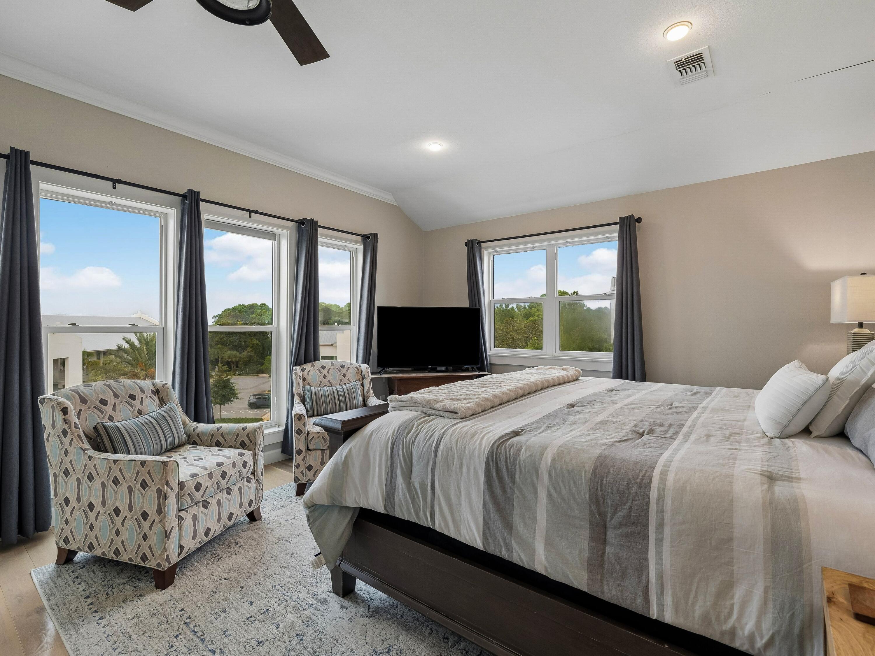 66 Pointe Circle