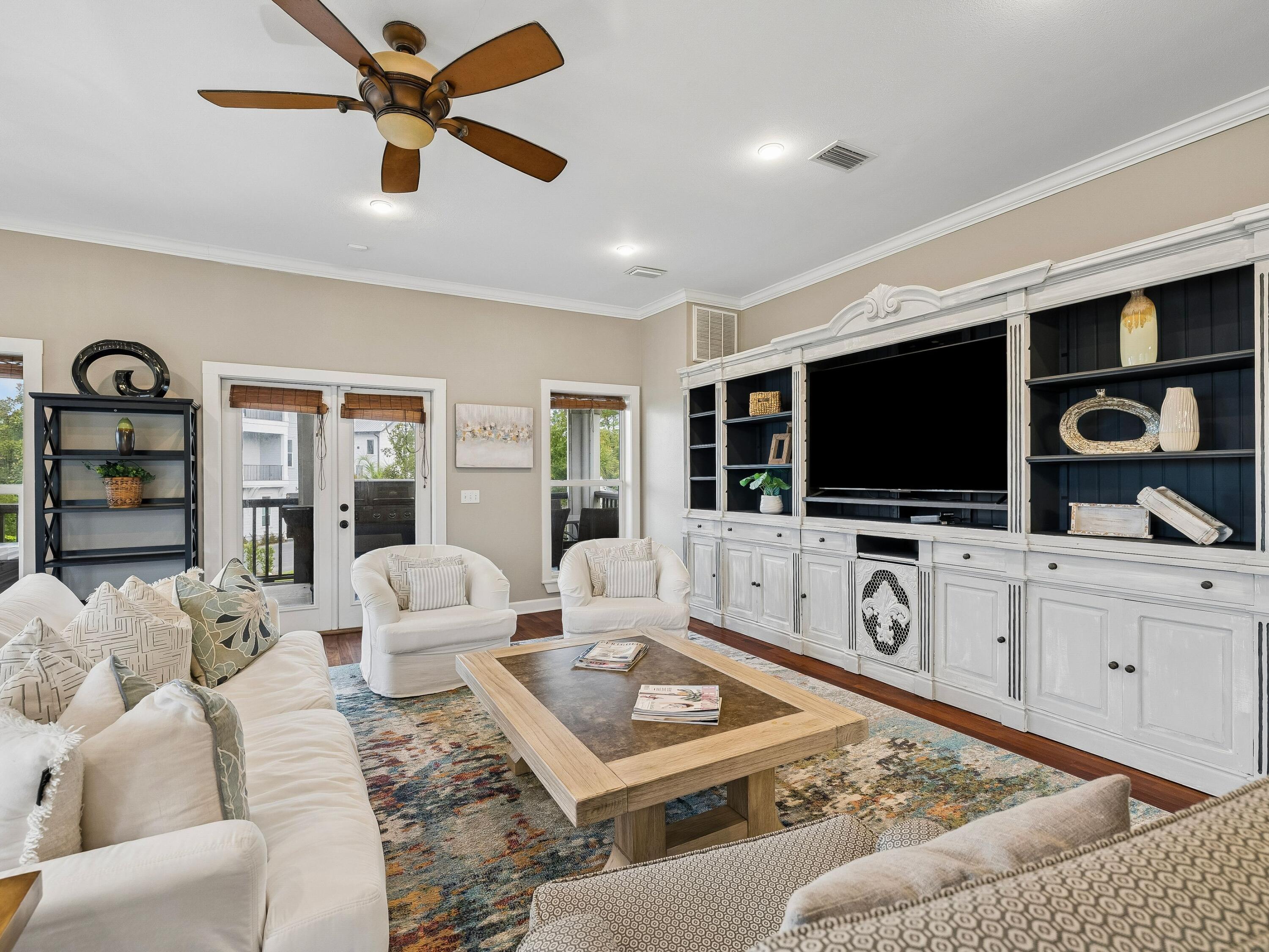 66 Pointe Circle