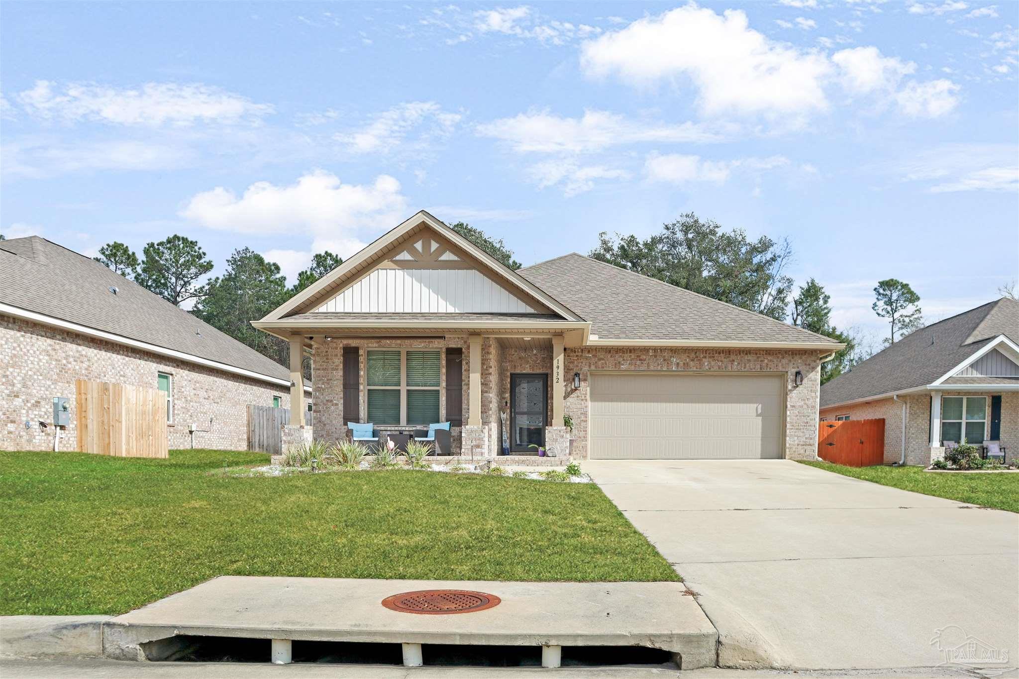 1932 Appleton Dr