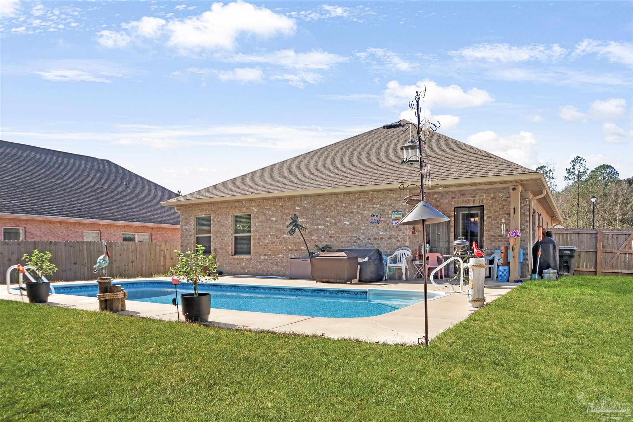 1932 Appleton Dr