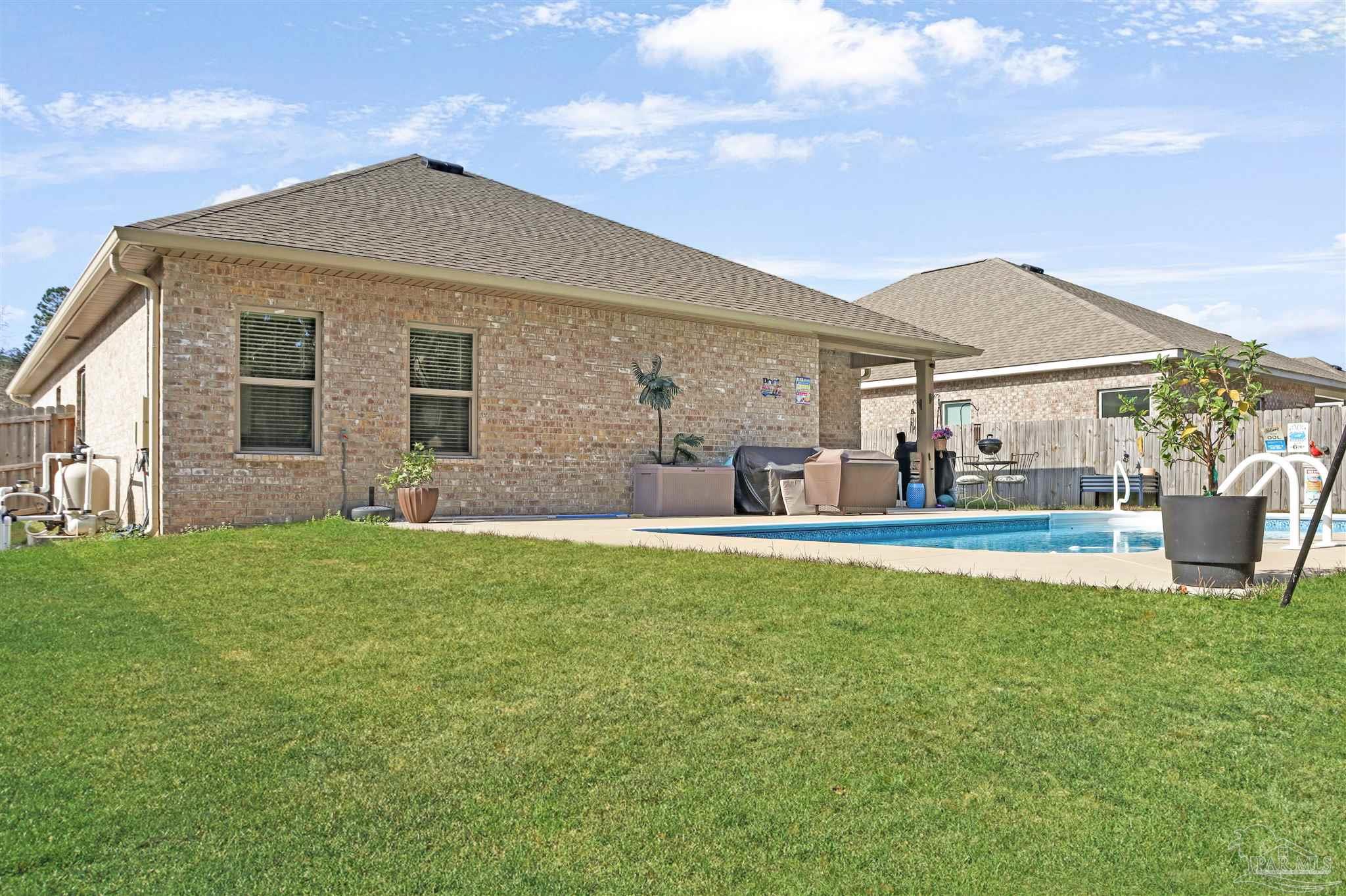 1932 Appleton Dr