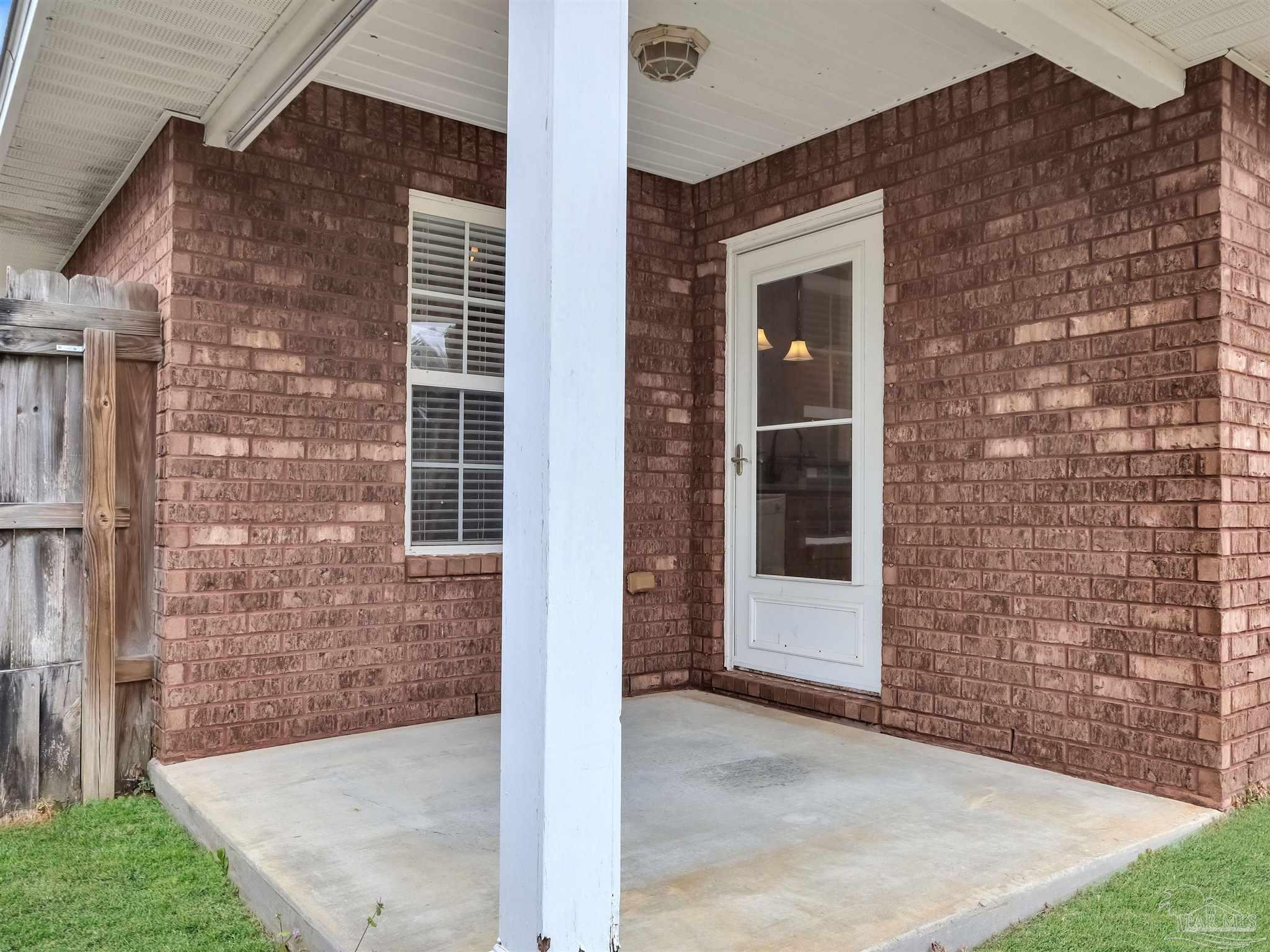5081 Covington Dr