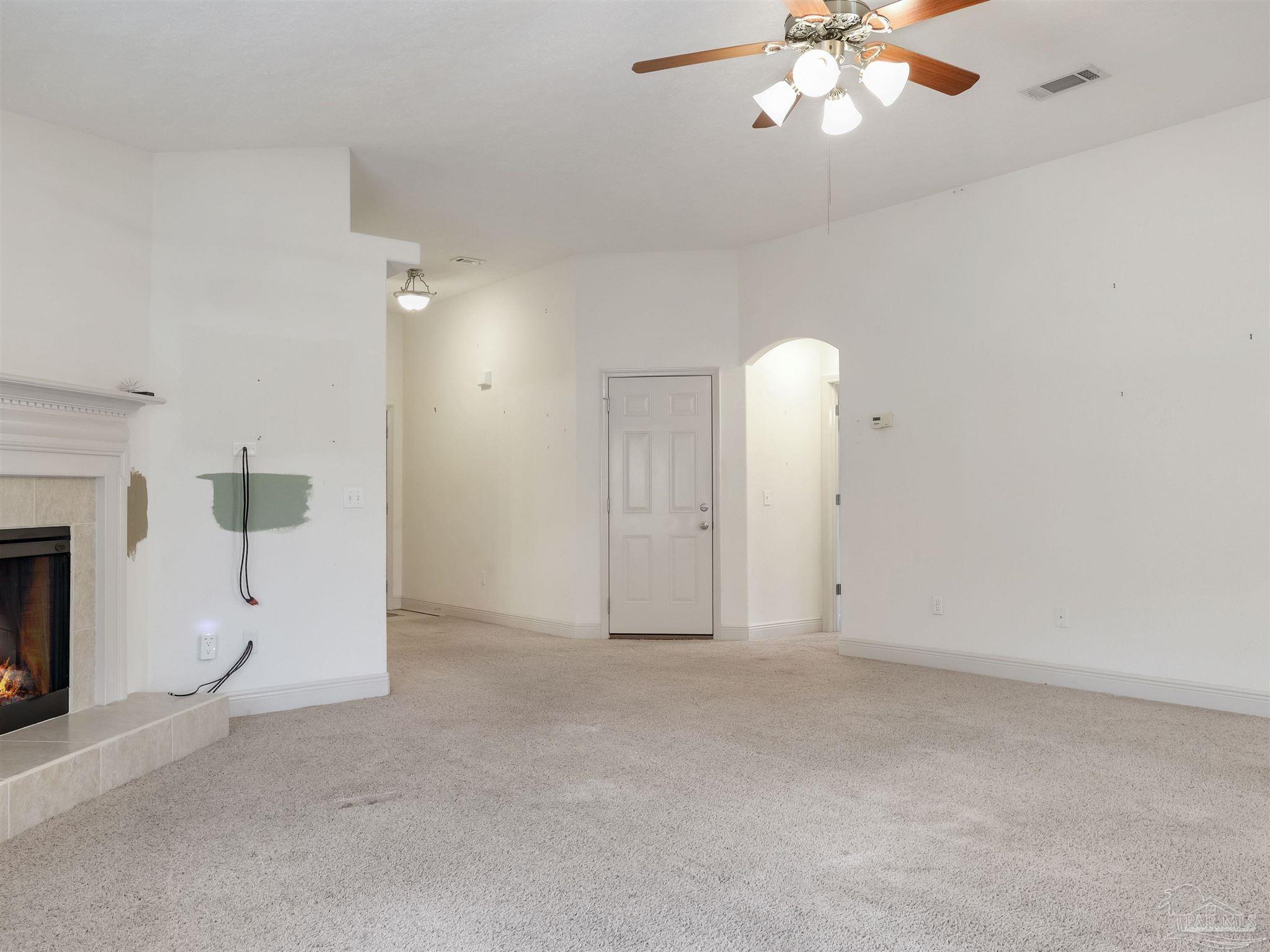 5081 Covington Dr