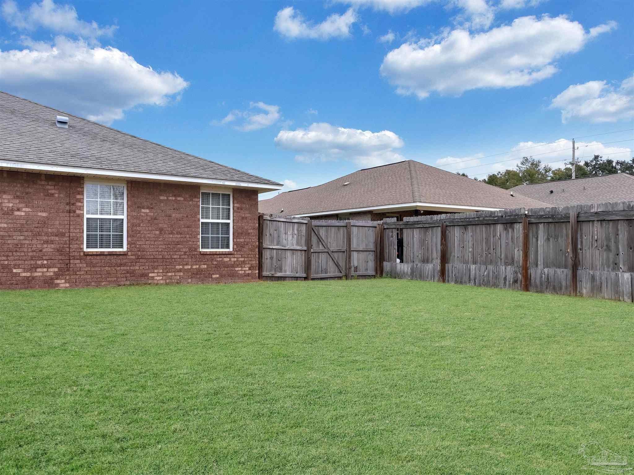 5081 Covington Dr