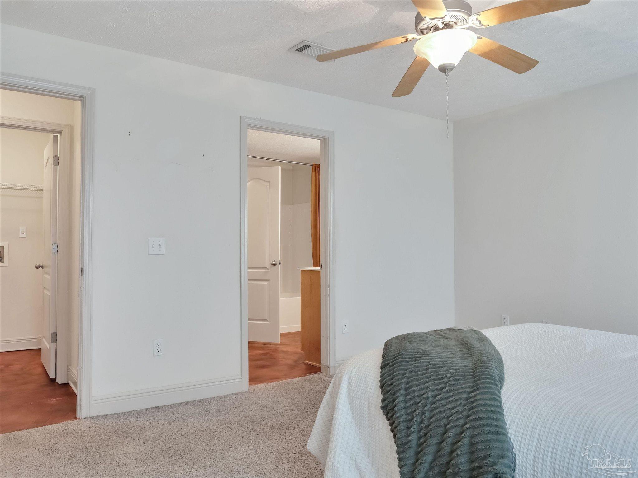5081 Covington Dr
