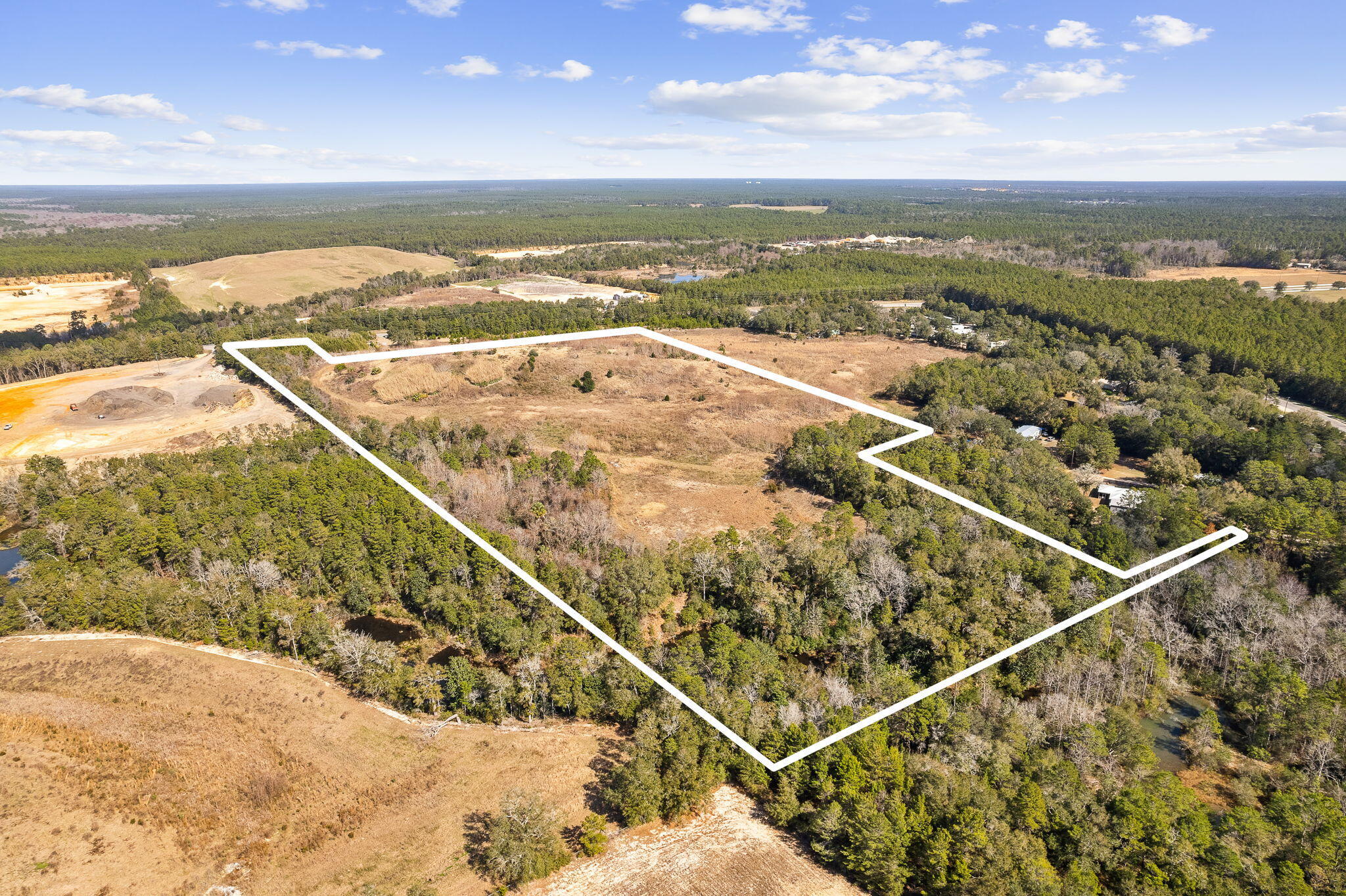 25acres W State Highway 20