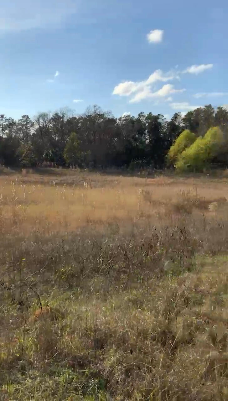 25acres W State Highway 20