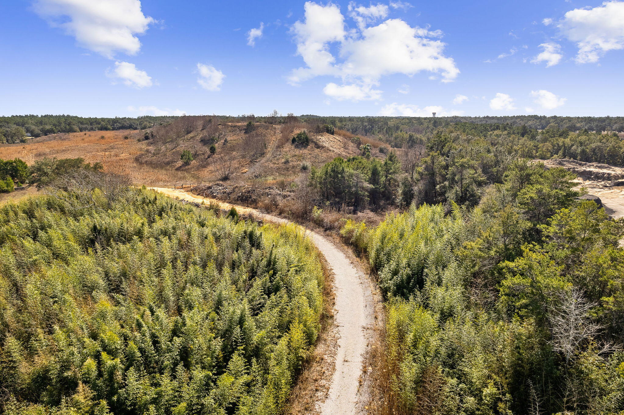 25acres W State Highway 20