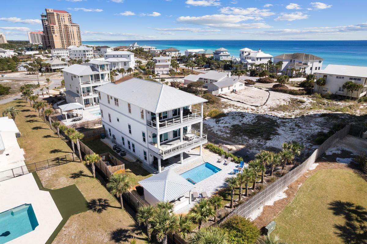 102 Overlook Circle