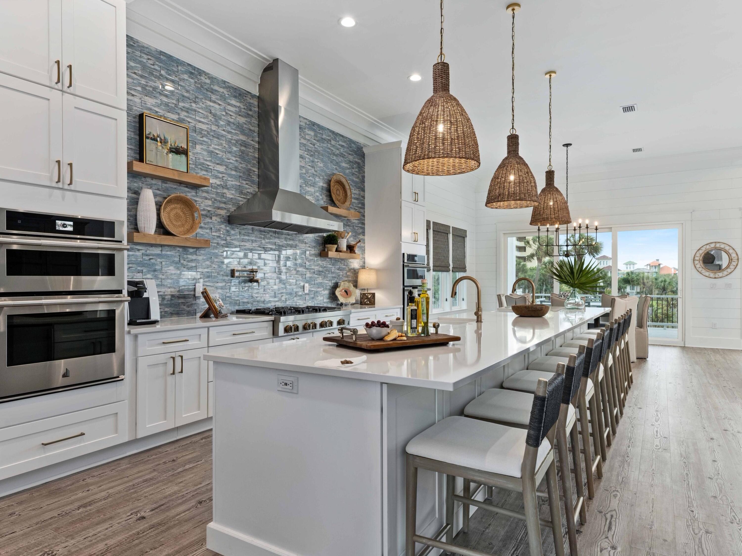 102 Overlook Circle