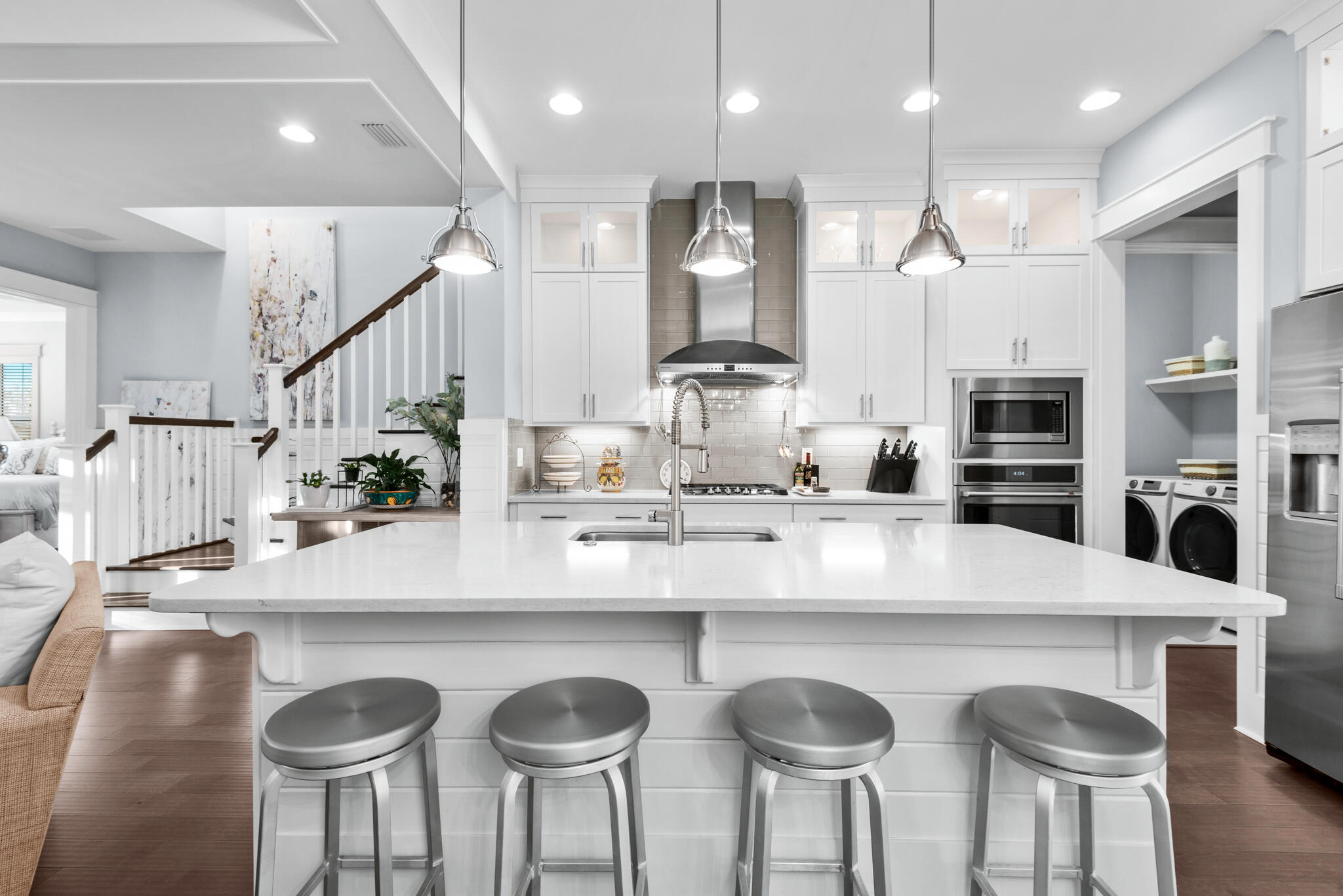 221 Prairie Pass