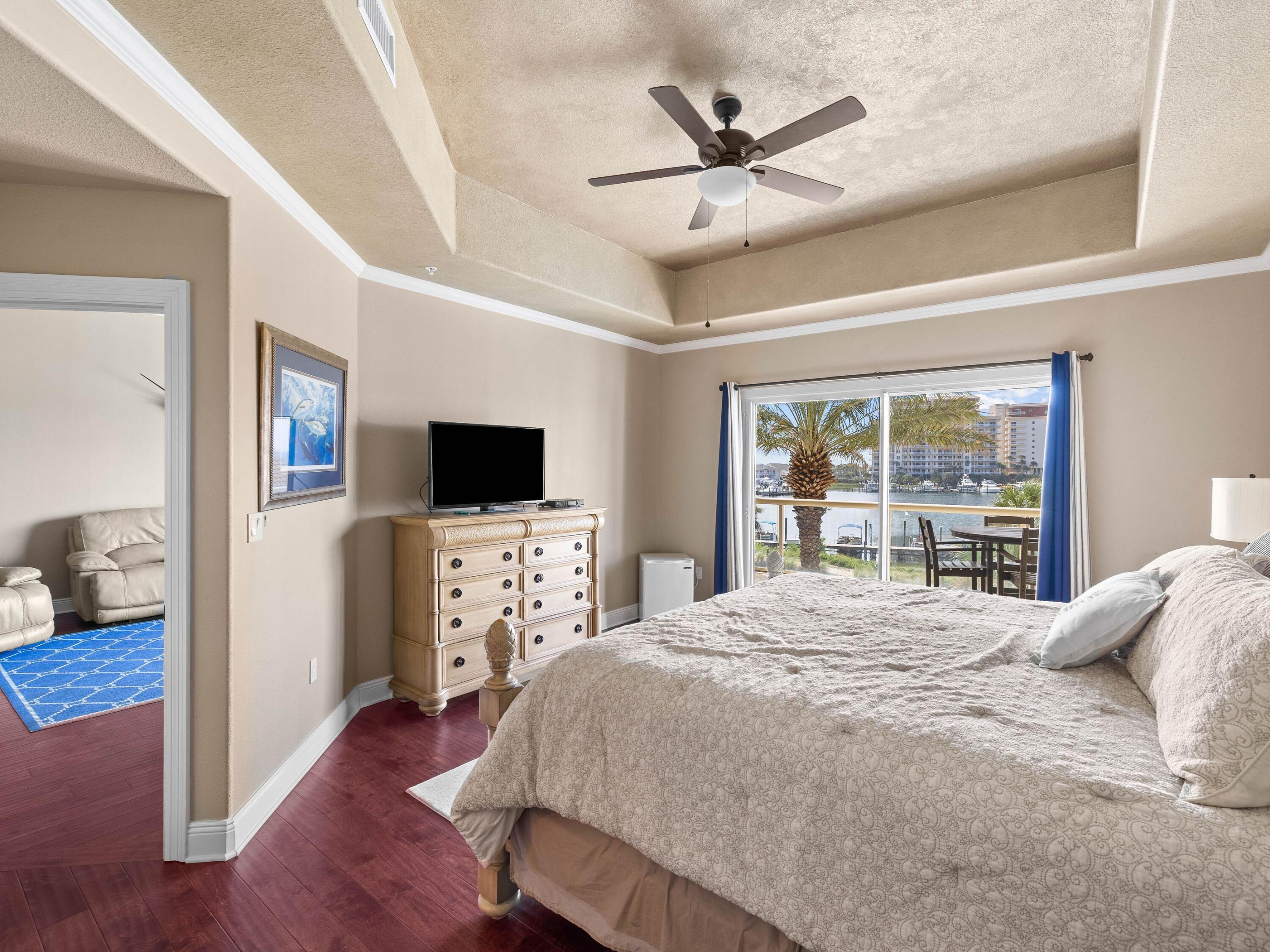 770 Harbor Boulevard, 1C
