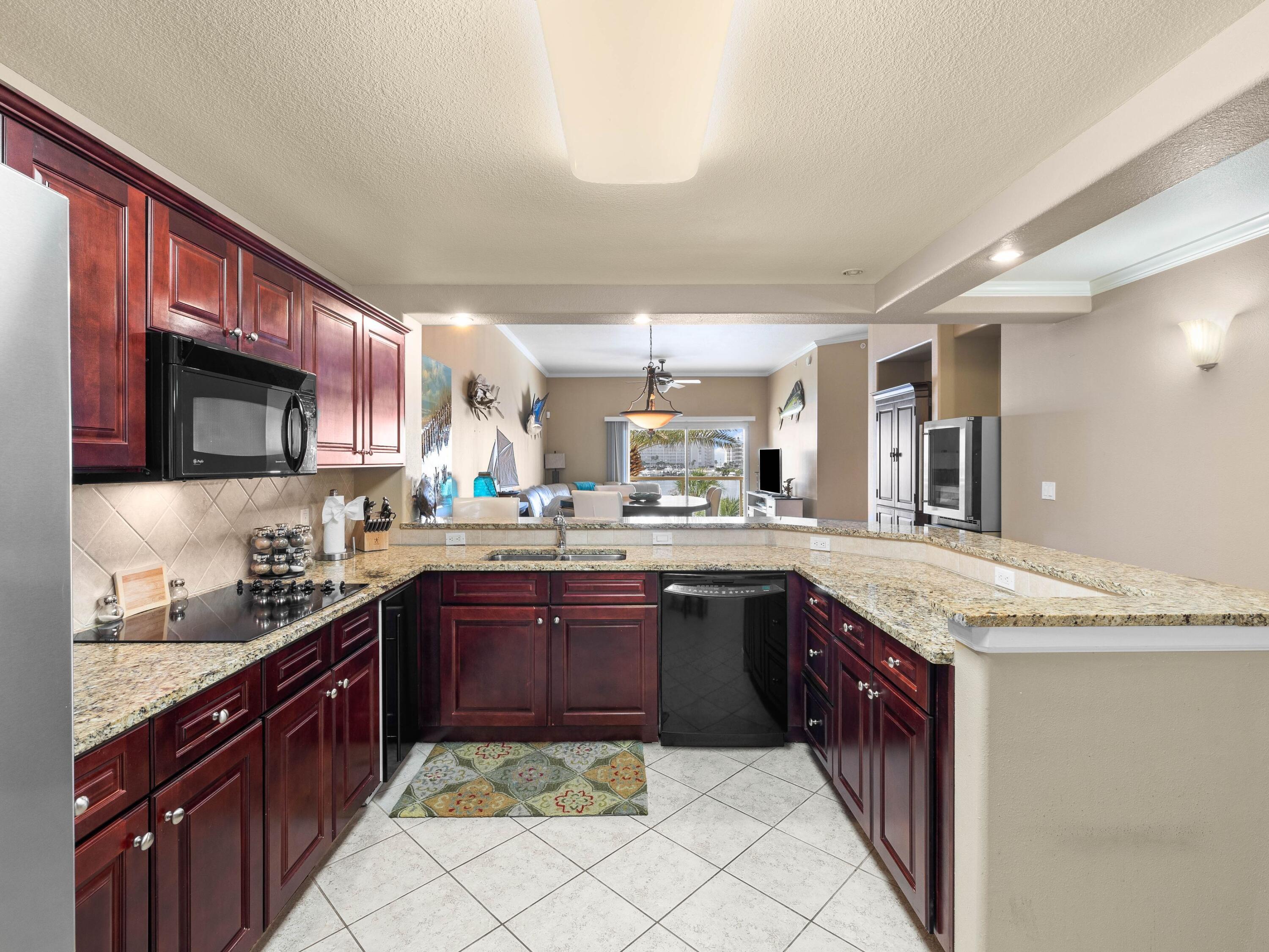 770 Harbor Boulevard, 1C