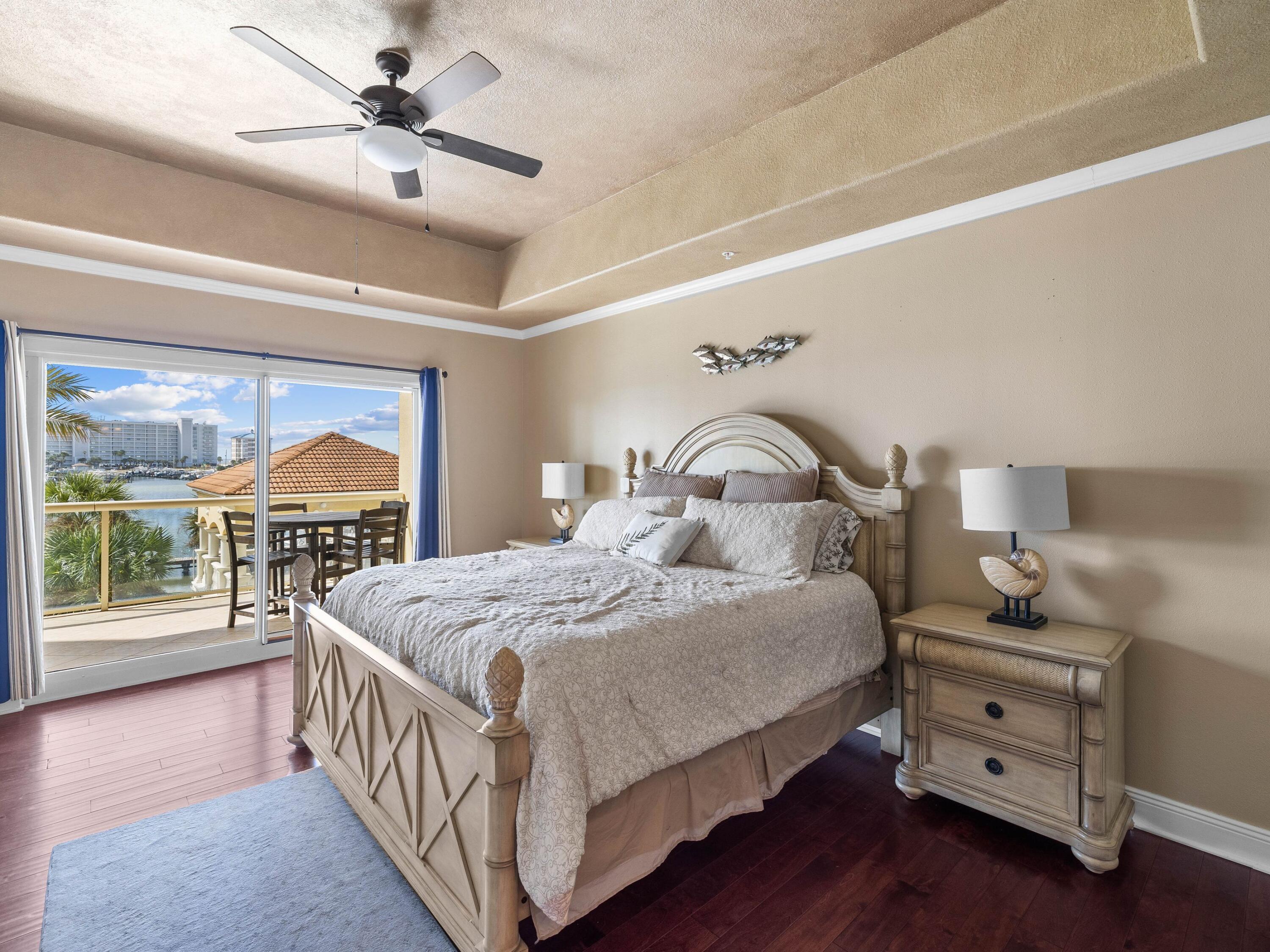 770 Harbor Boulevard, 1C