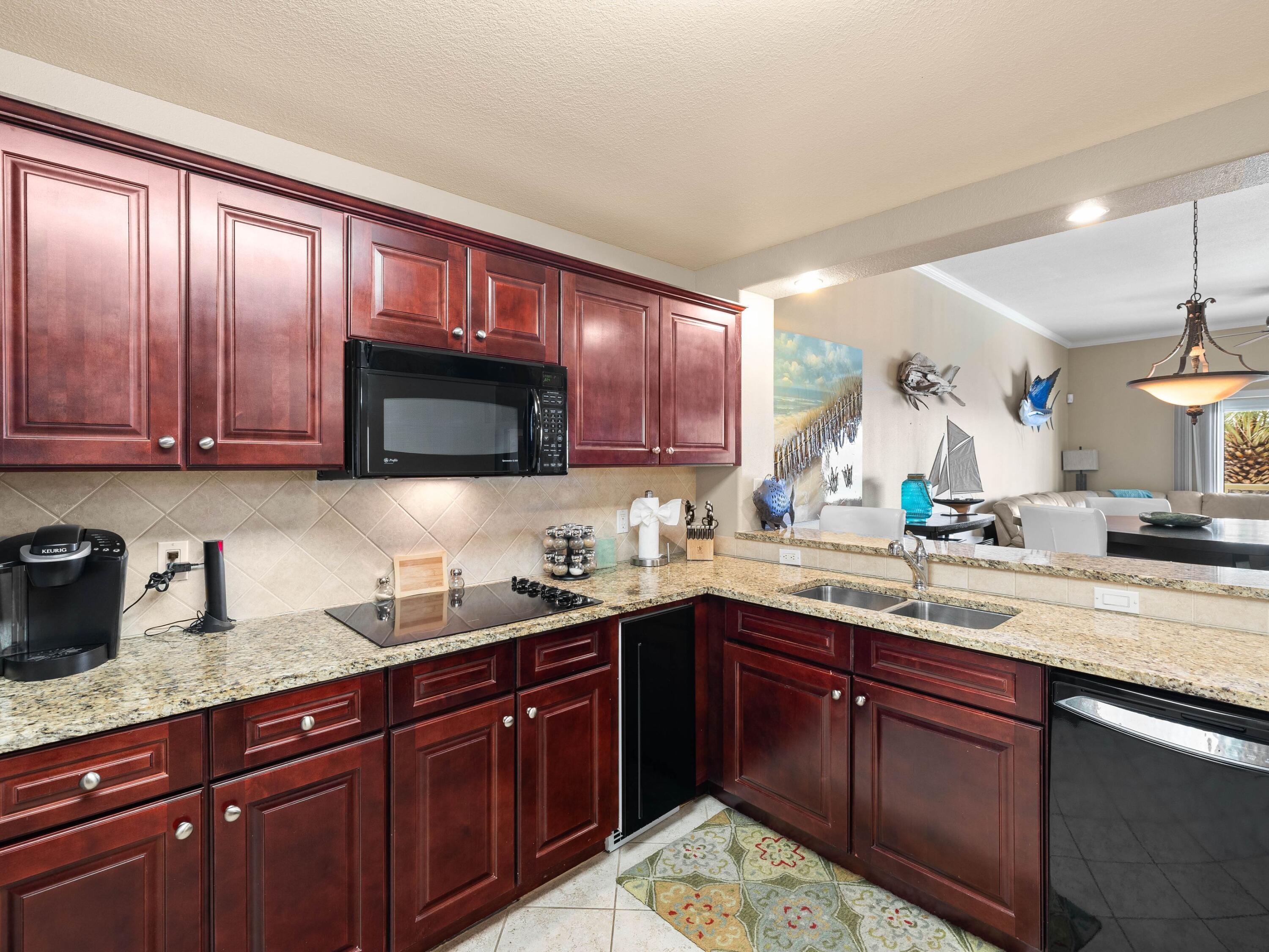 770 Harbor Boulevard, 1C