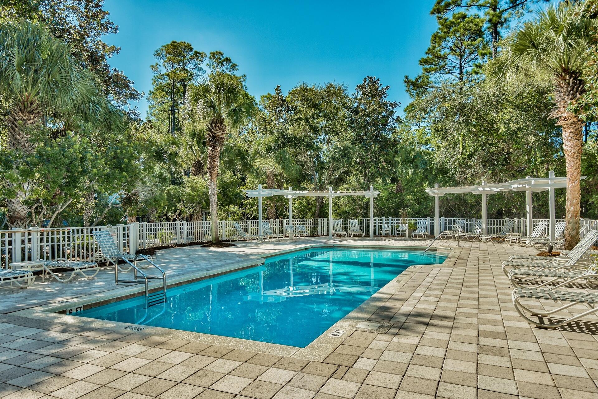 253 N Andalusia Avenue