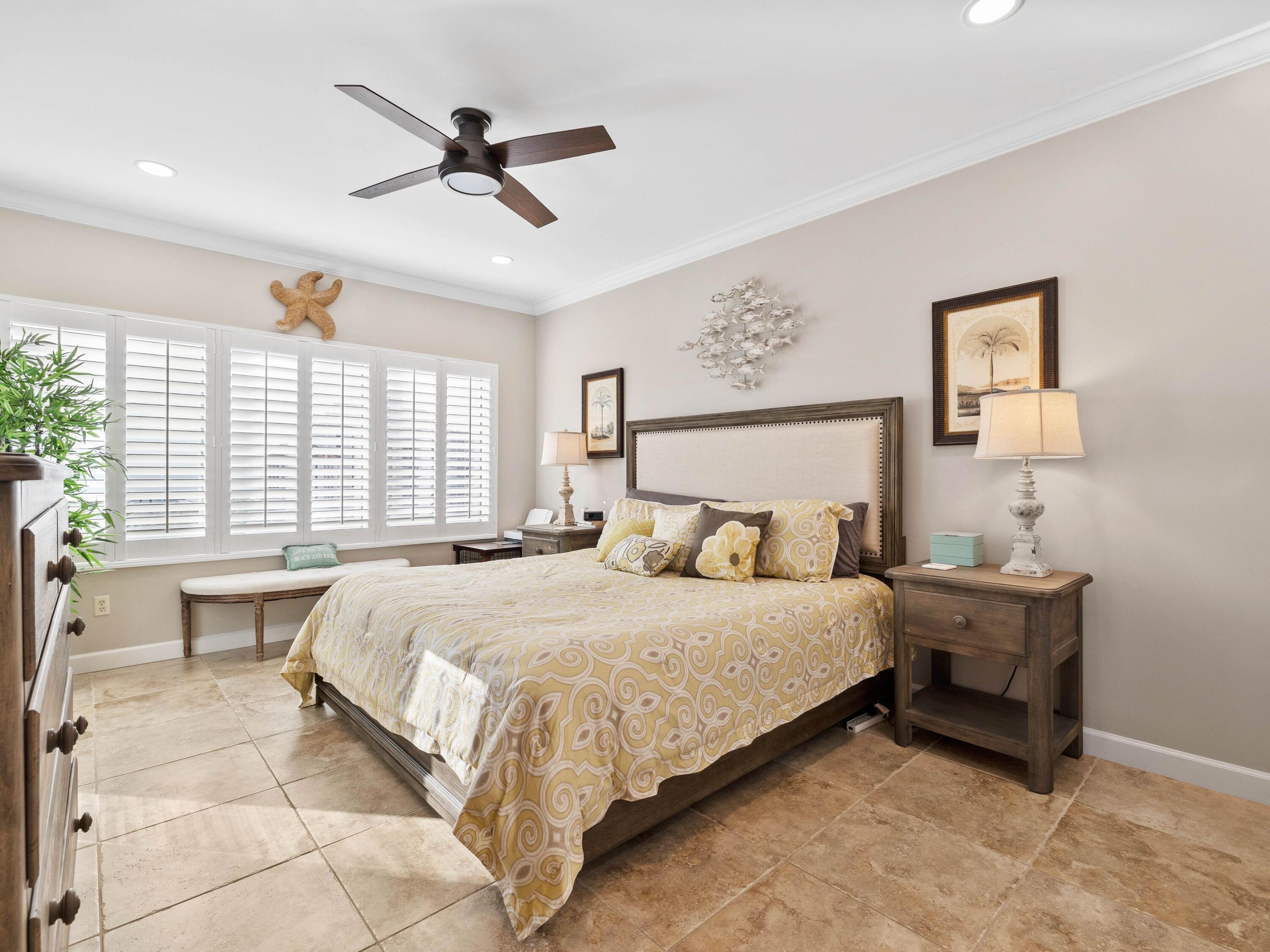 515 Tops'l Beach Boulevard, 511