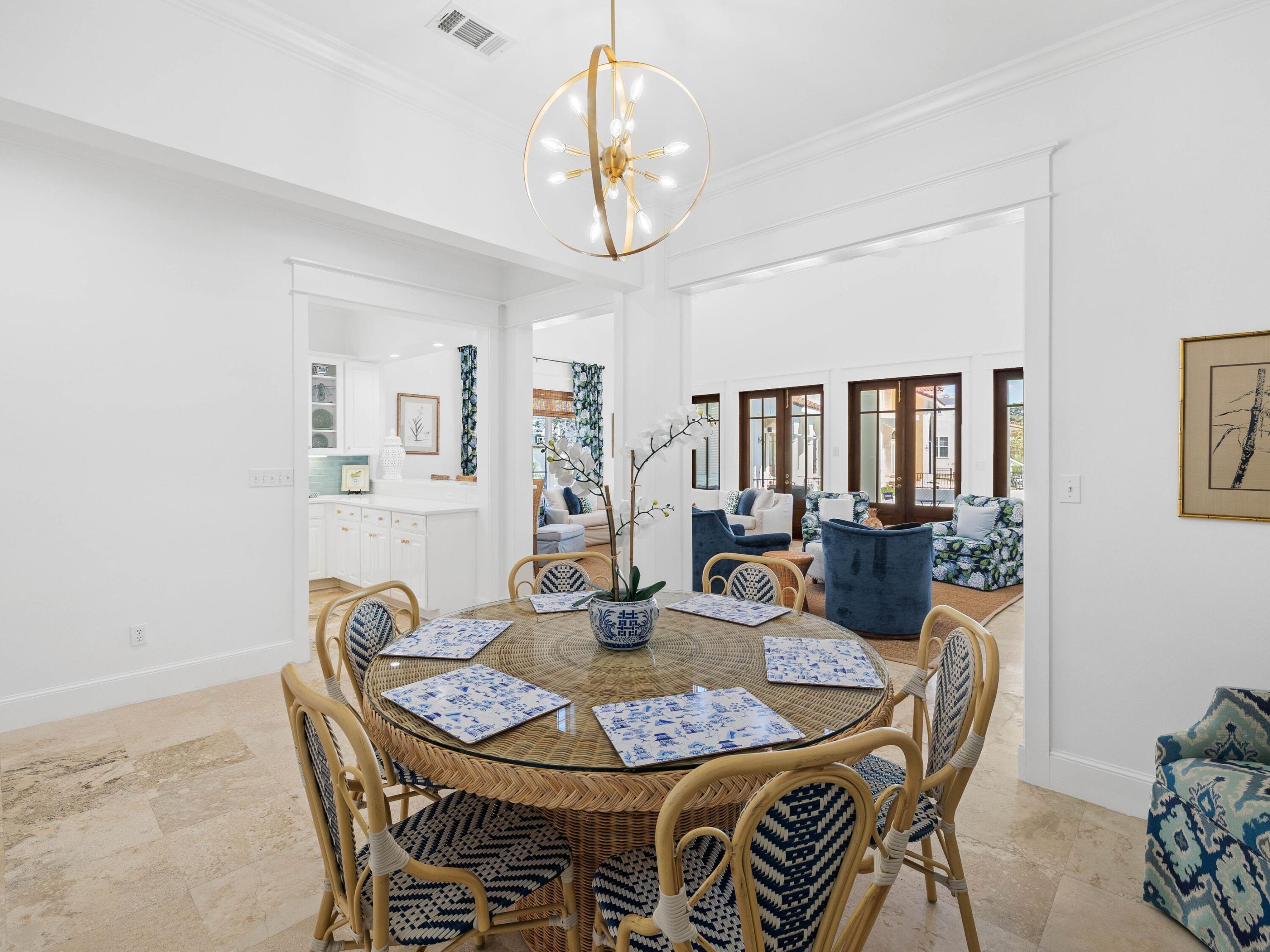 8062 Fountains Lane