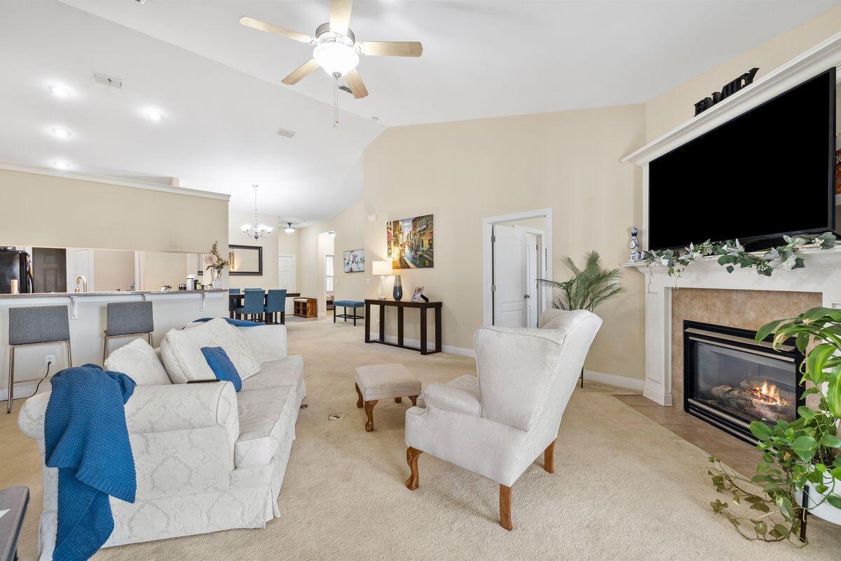 245 Diamond Cove