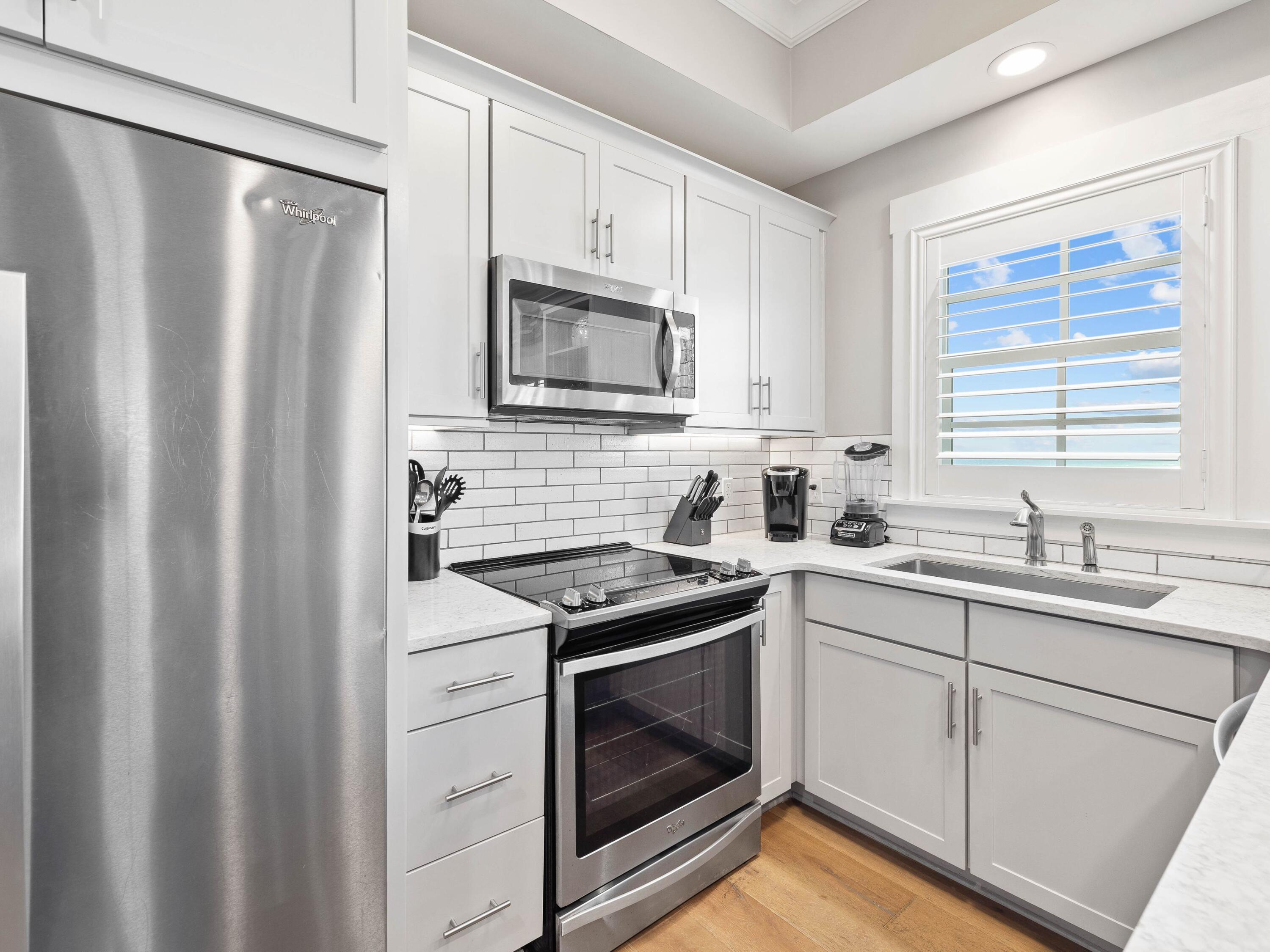 100 Matthew Boulevard, 414