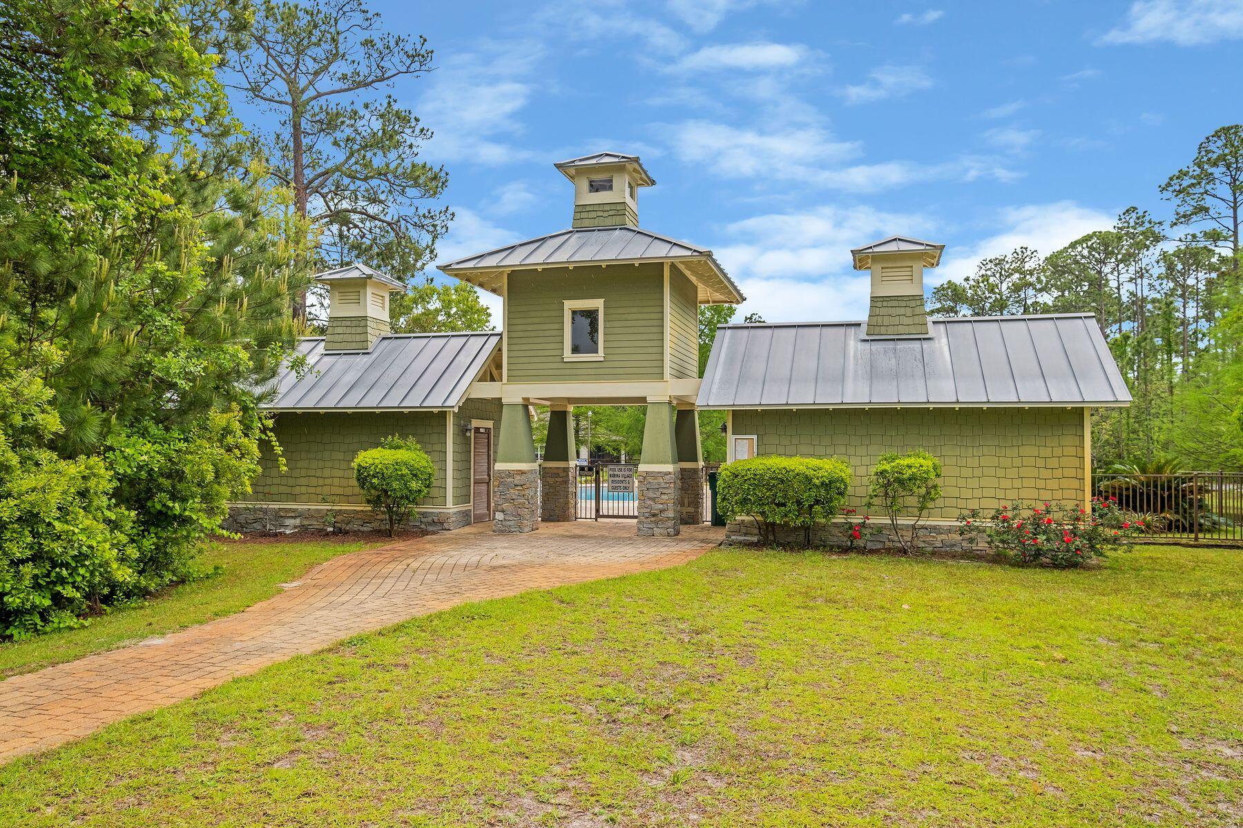 86 Oaktree Boulevard