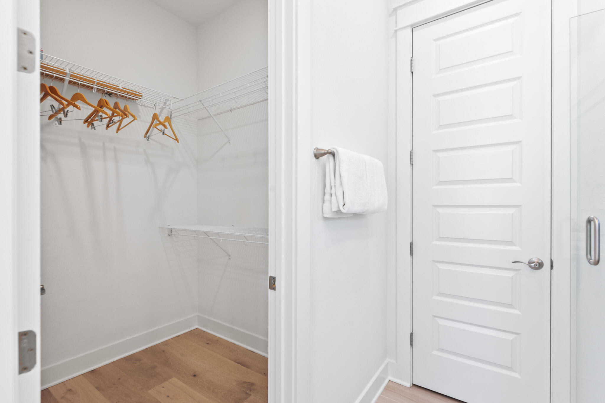 138 E Pine Lands, C