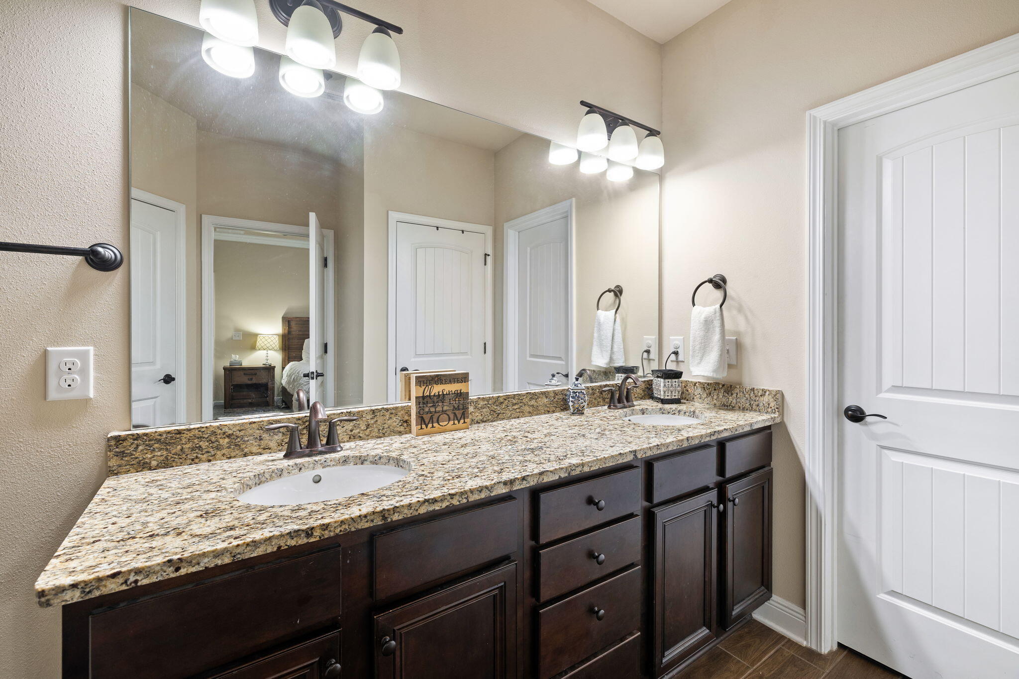 492 Cocobolo Drive