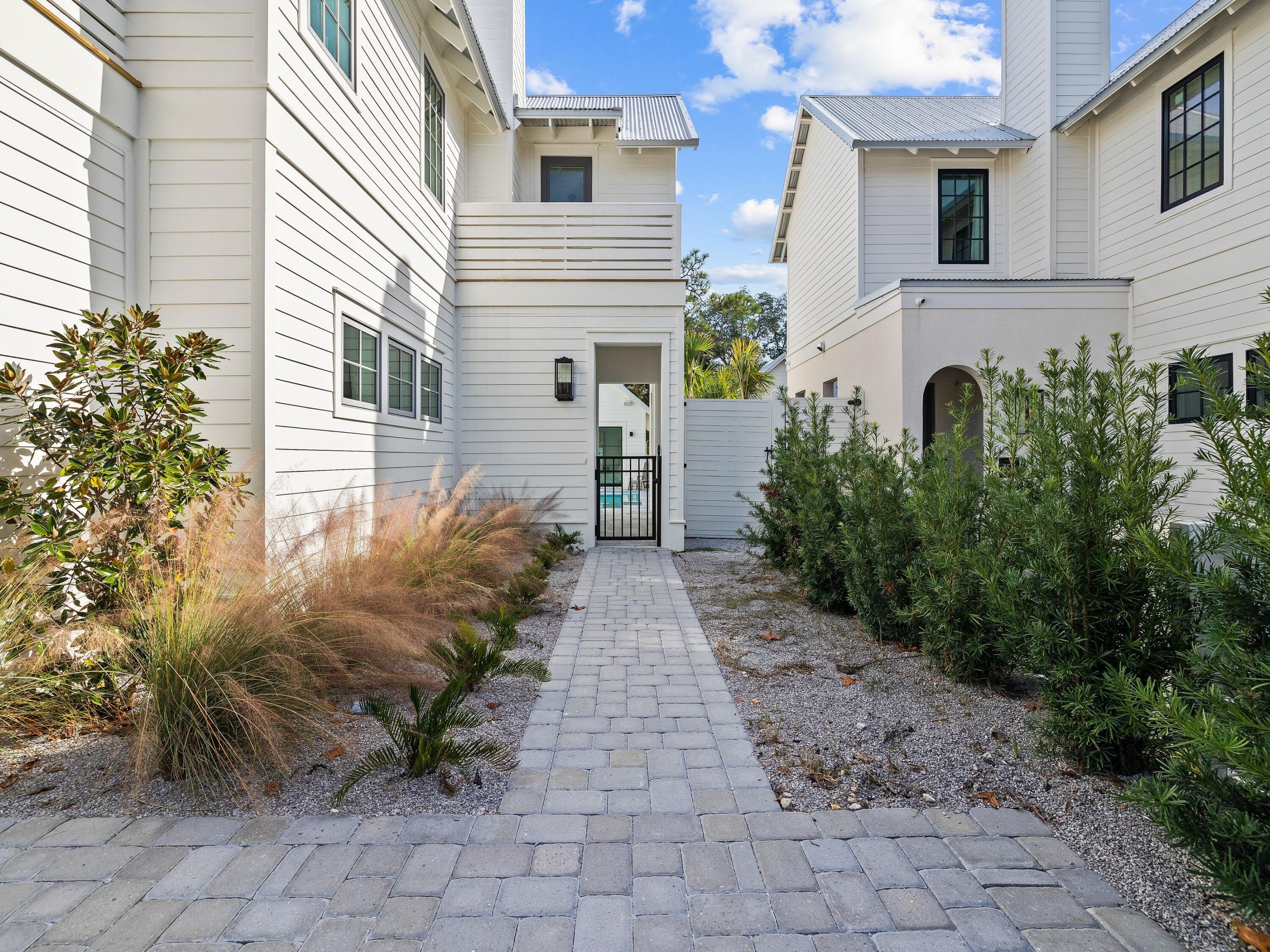 354 San Juan Avenue