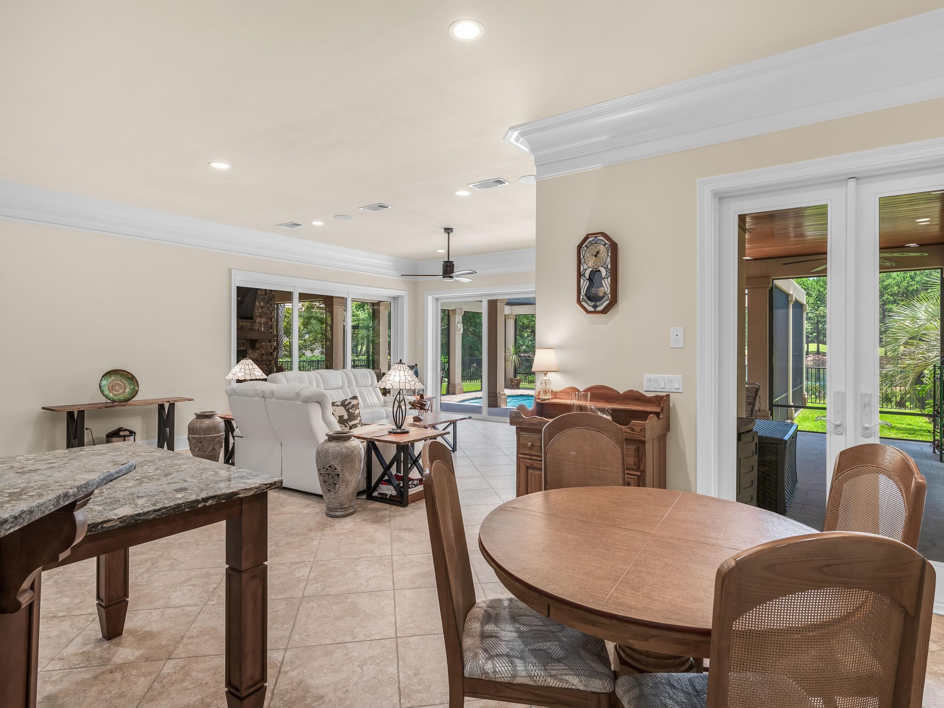 2916 Pine Valley Drive