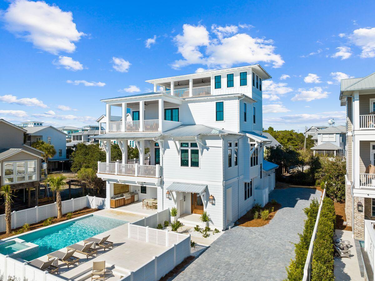 310 Pompano Street