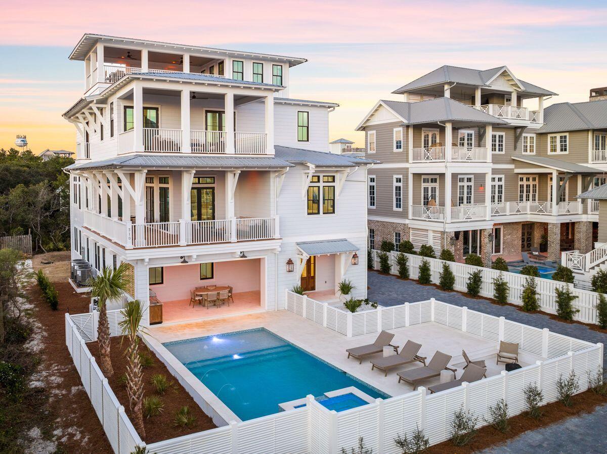 310 Pompano Street