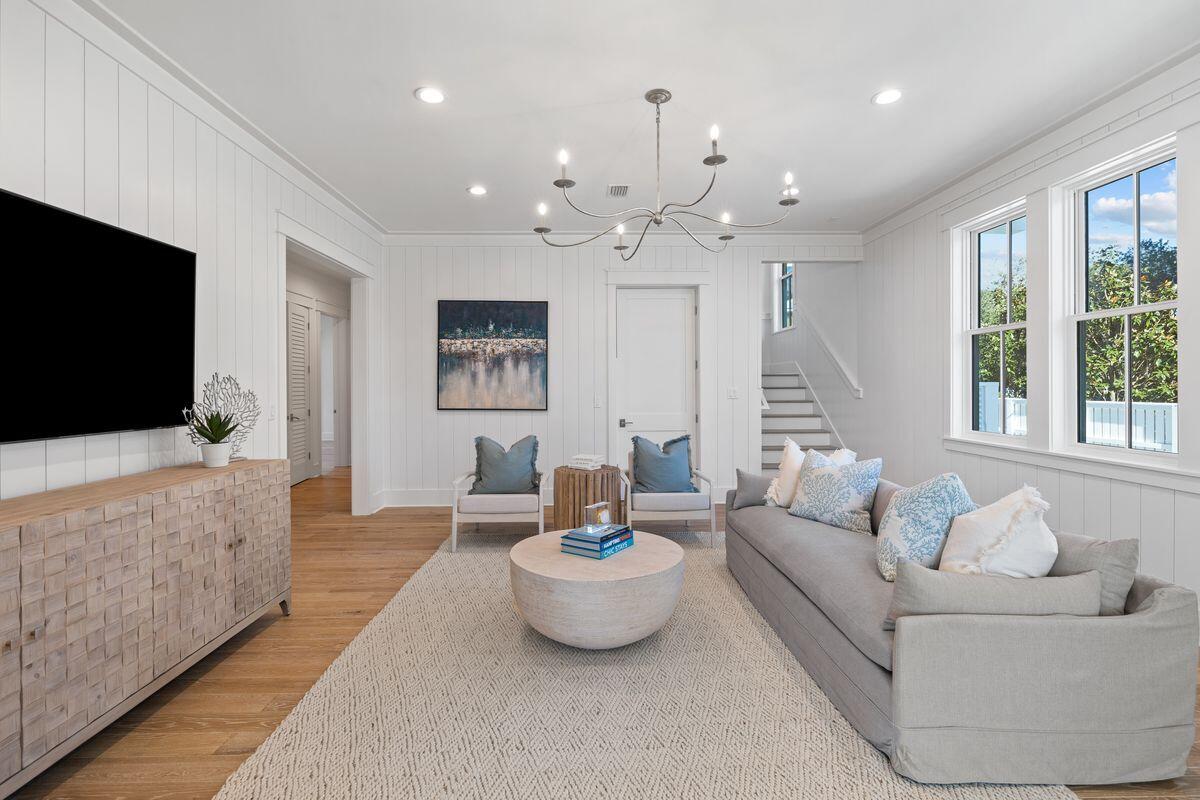 310 Pompano Street