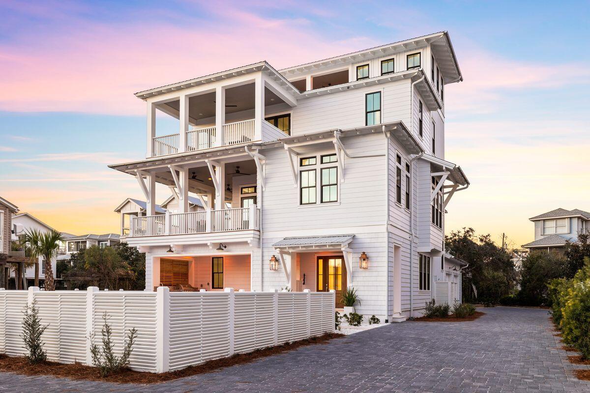 310 Pompano Street