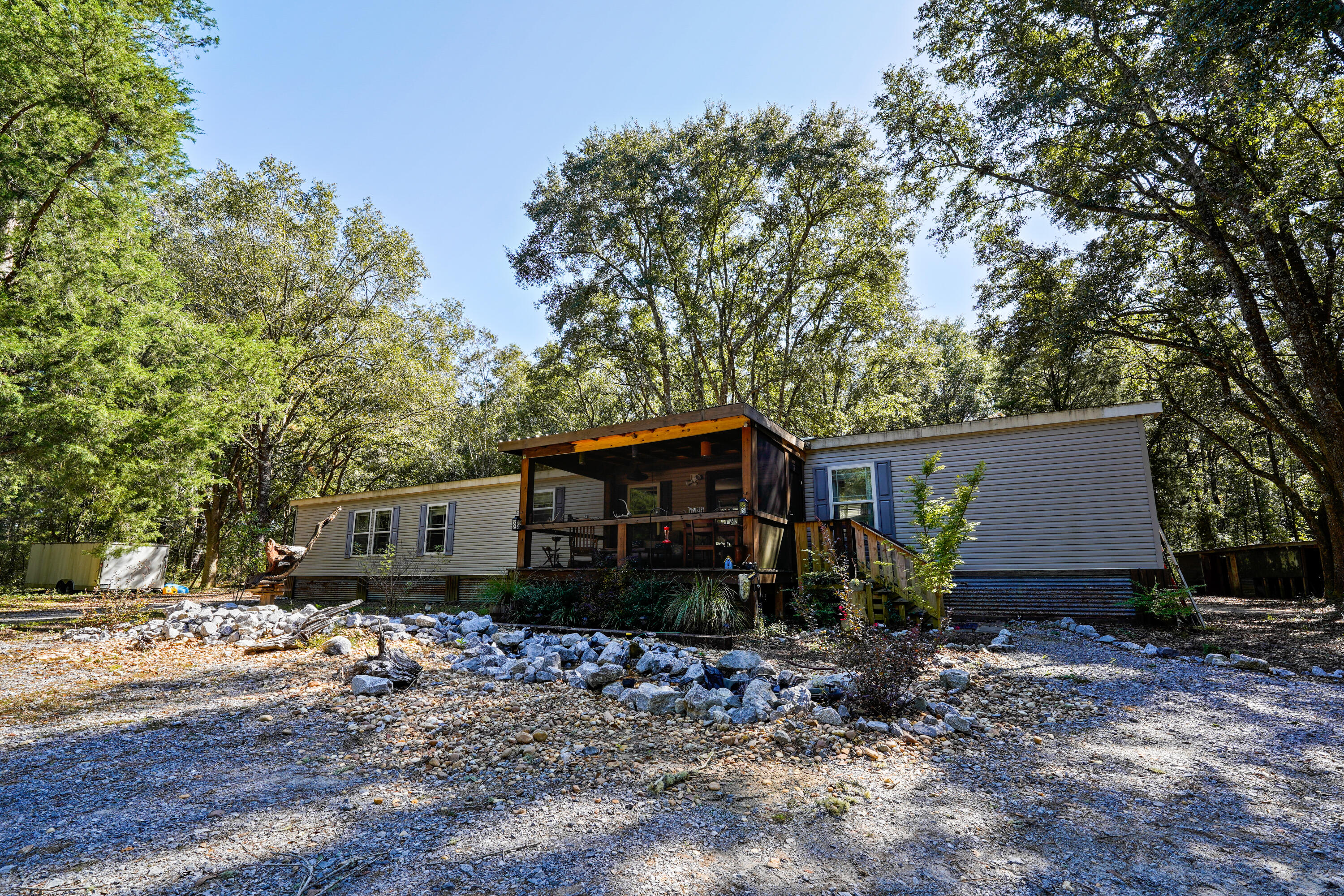 1121 Frost Lane