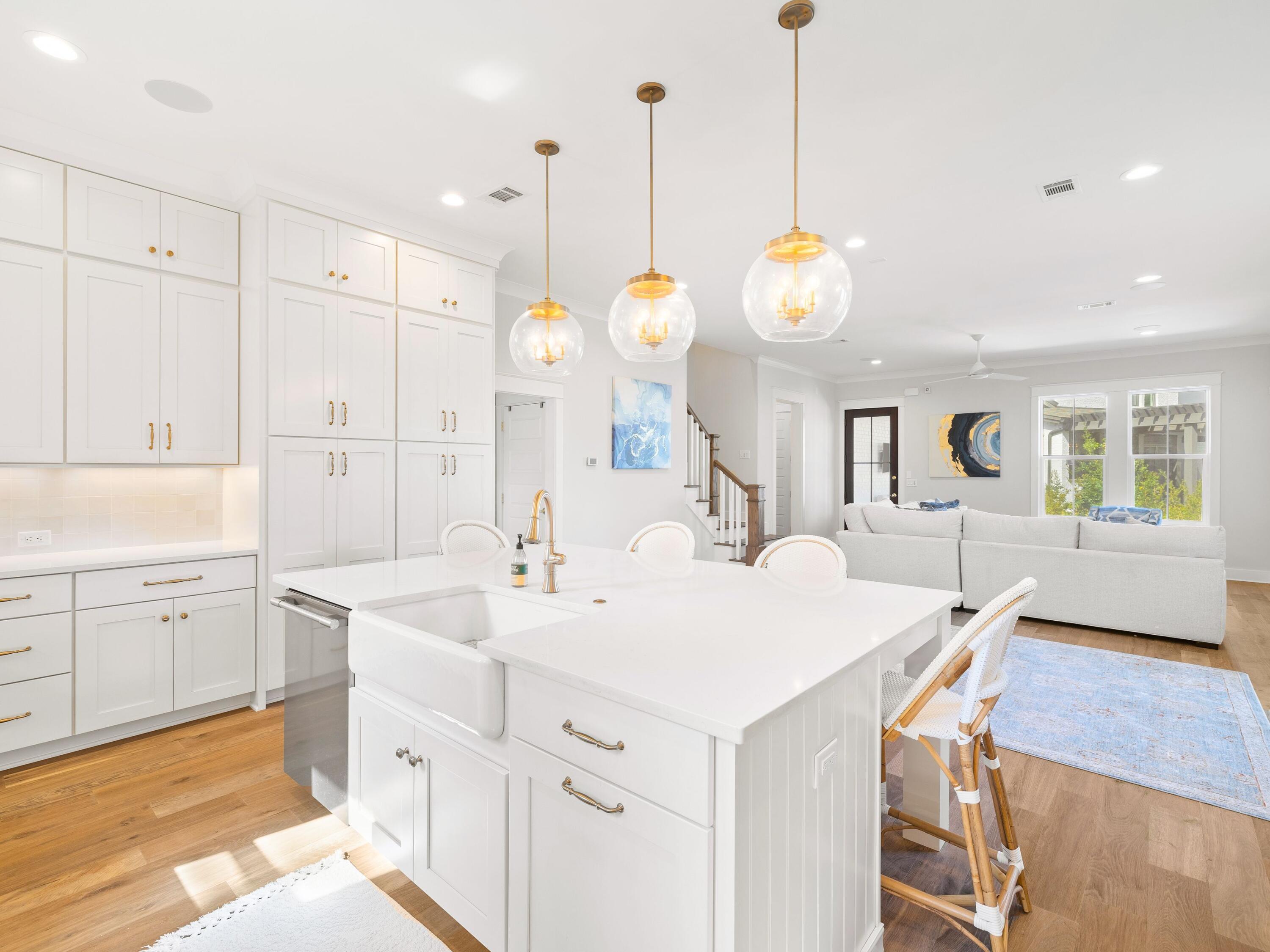 425 Ridgewalk Circle