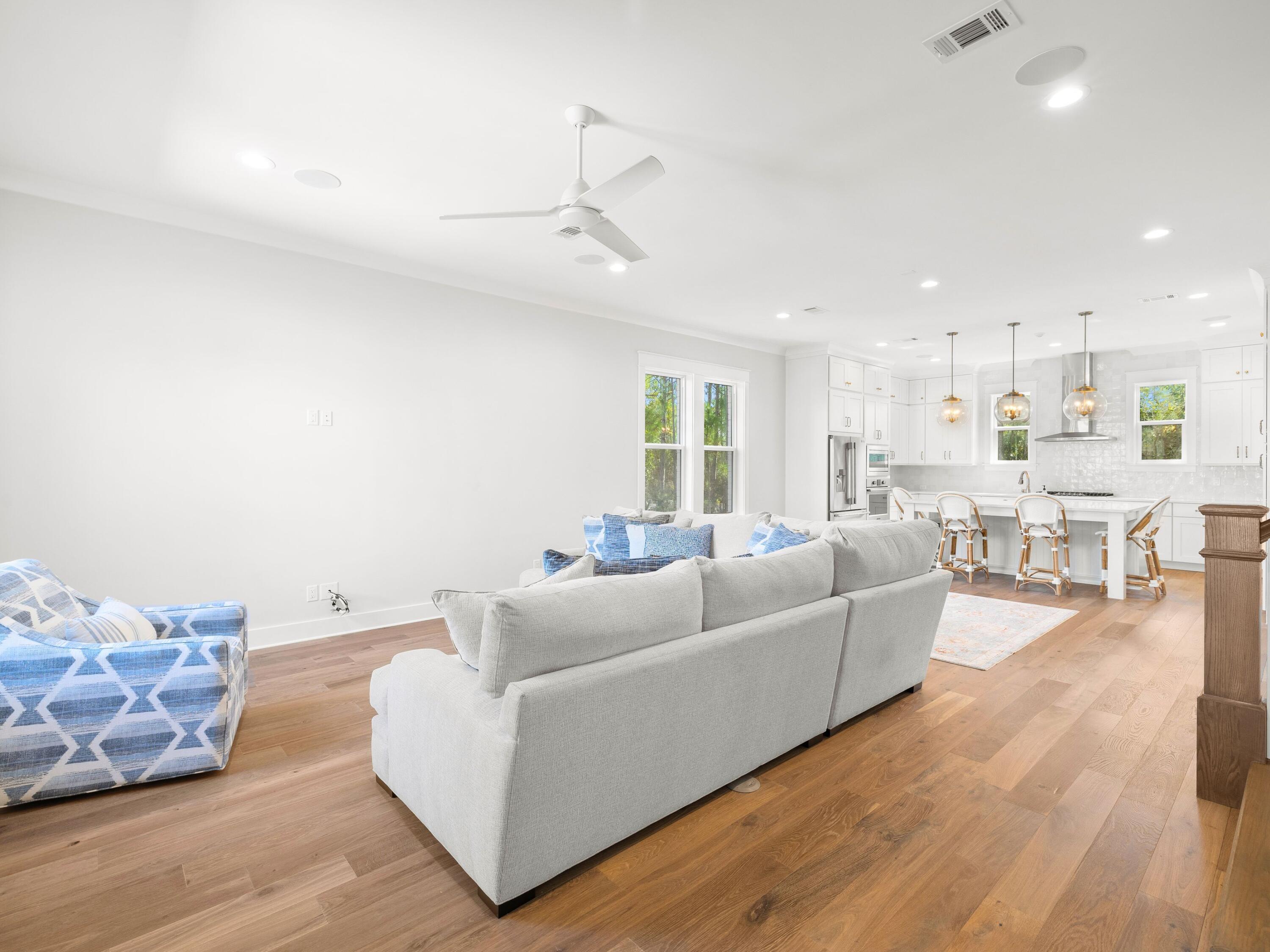 425 Ridgewalk Circle