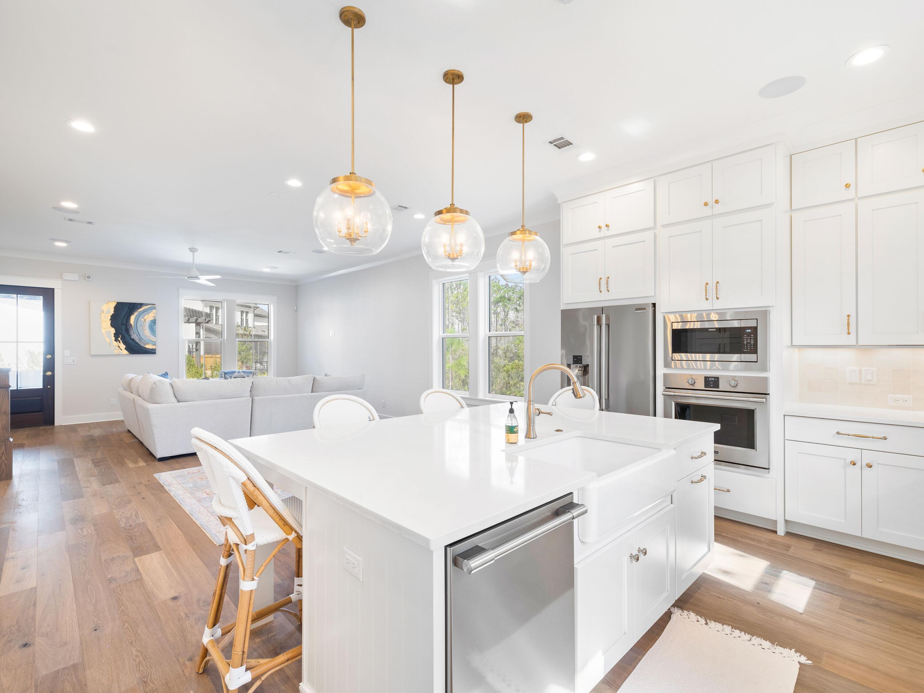 425 Ridgewalk Circle