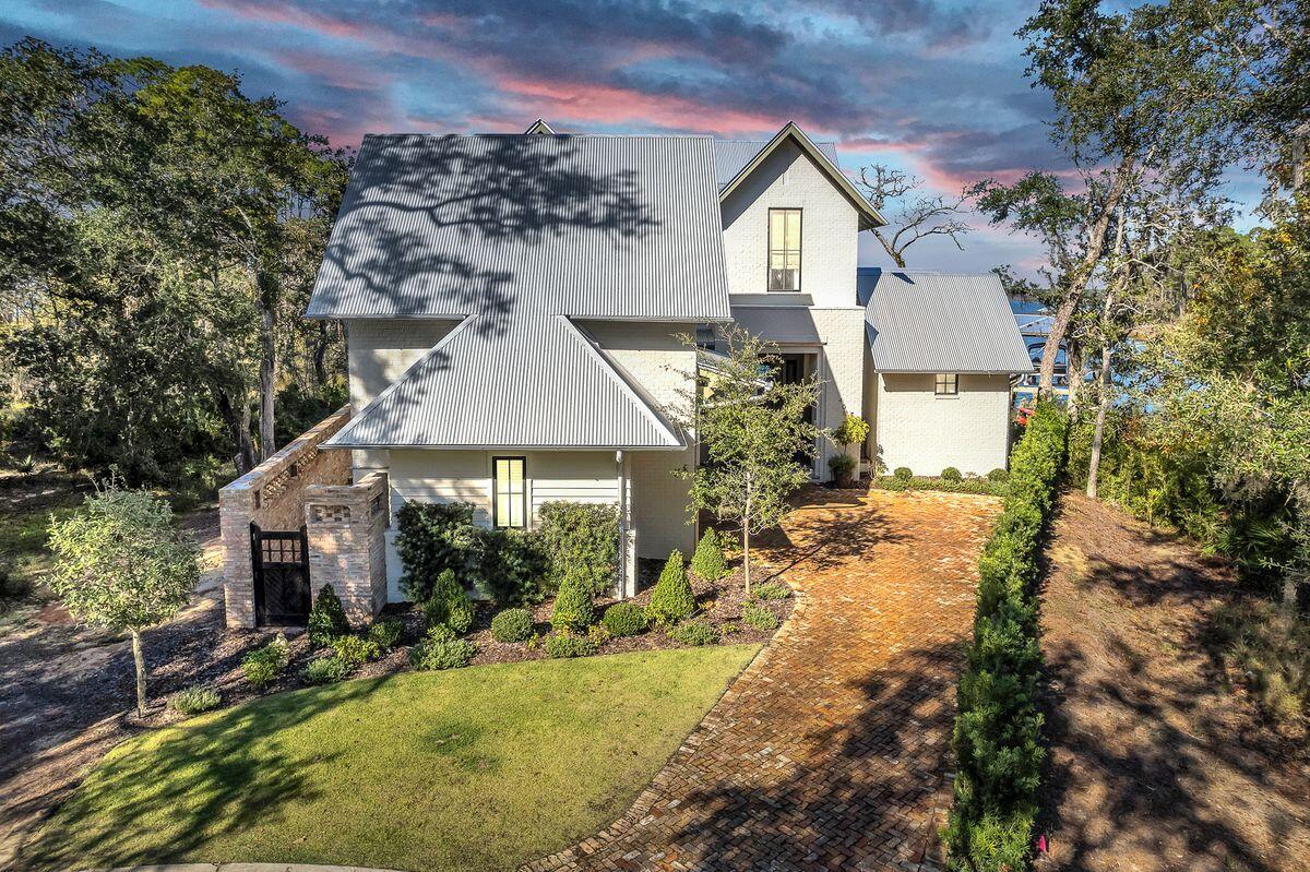 401 Churchill Oaks Drive