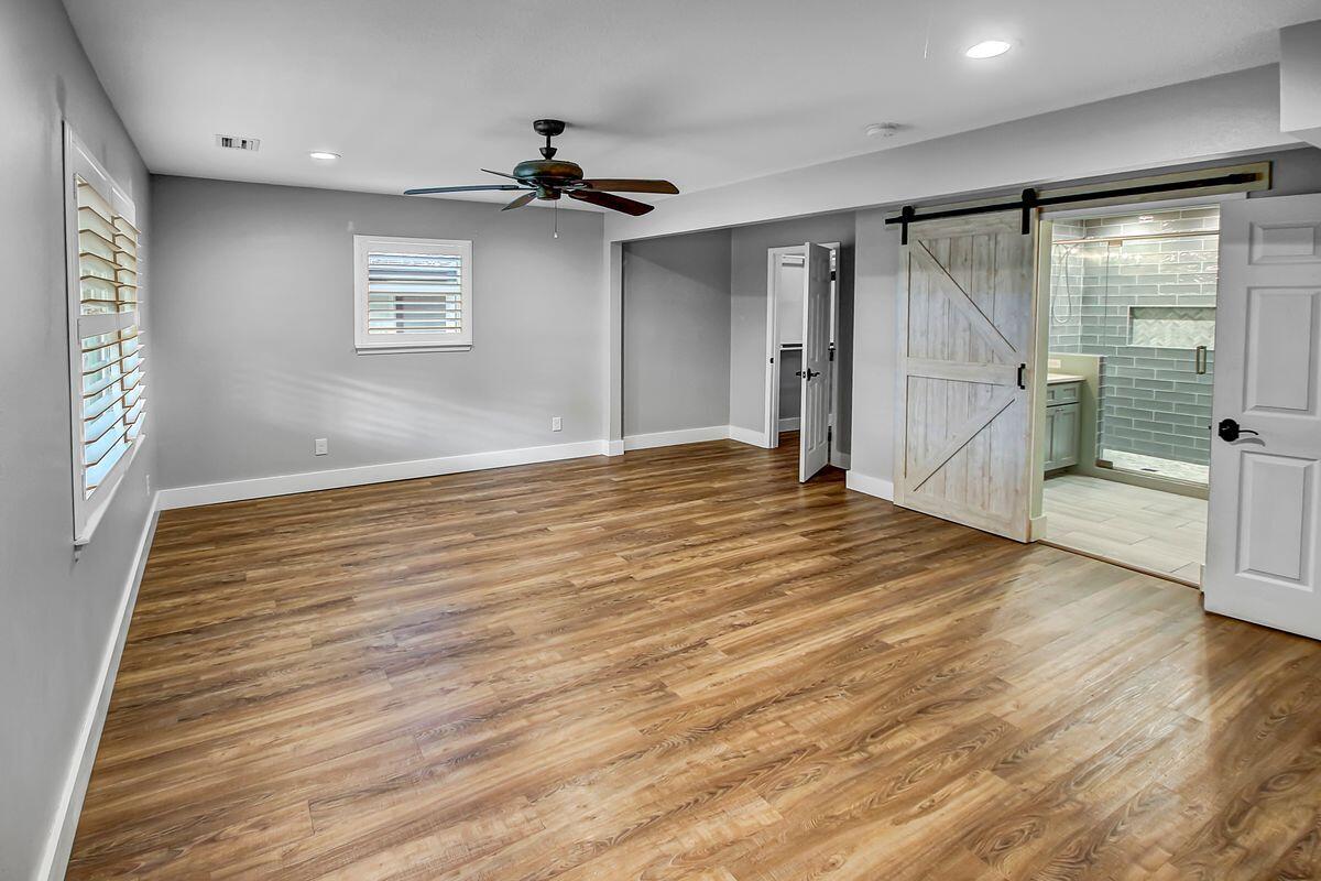15 NE Wedgewood Lane