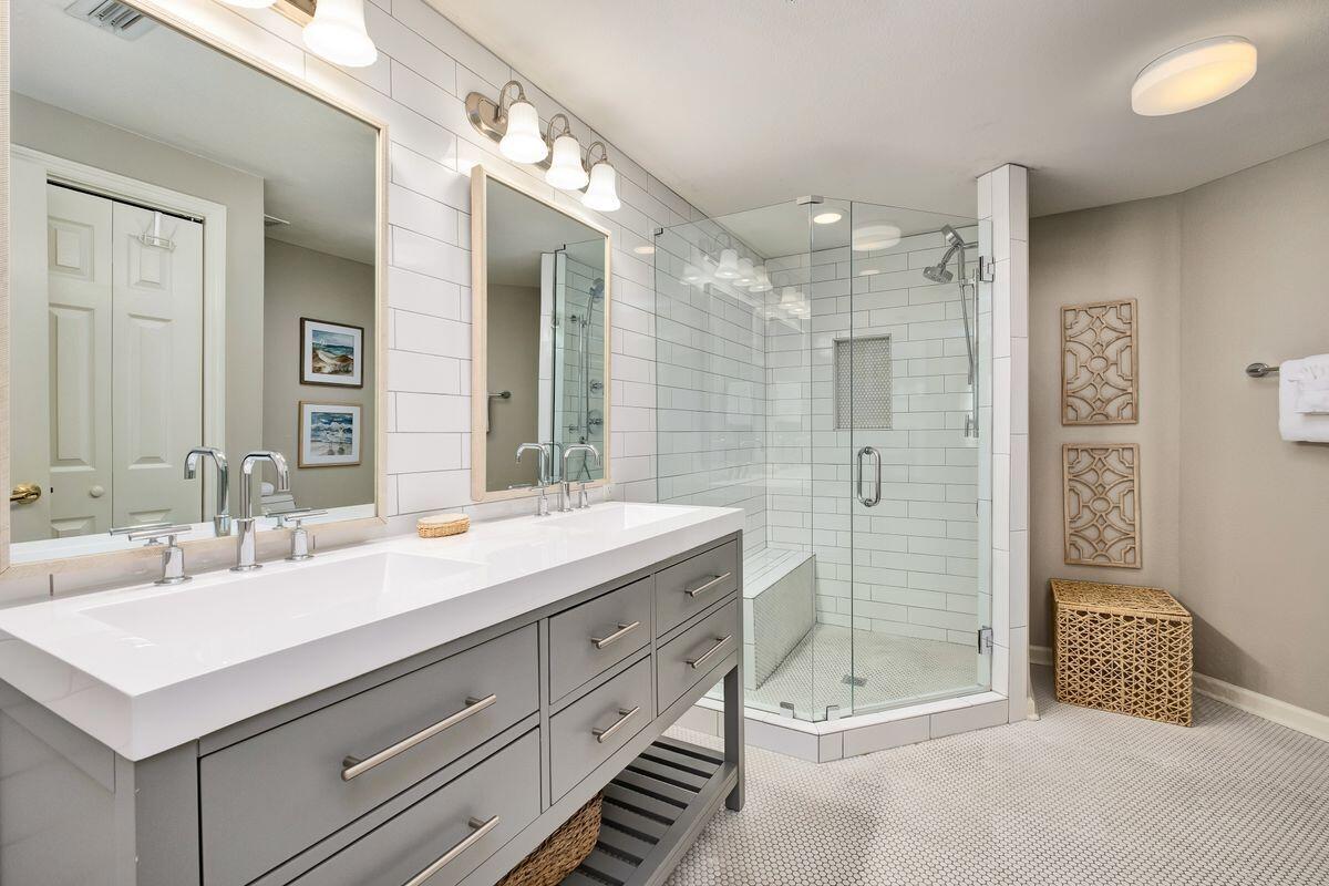 15 Chivas Lane, # 301A
