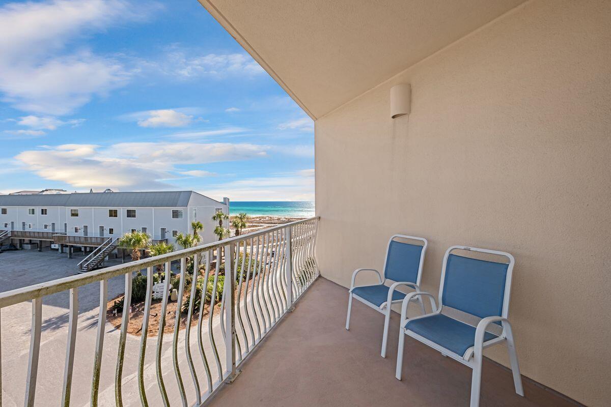 15 Chivas Lane, # 301A