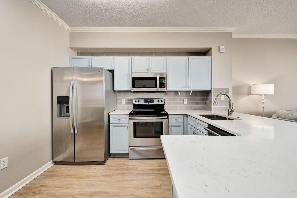 15 Chivas Lane, # 301A