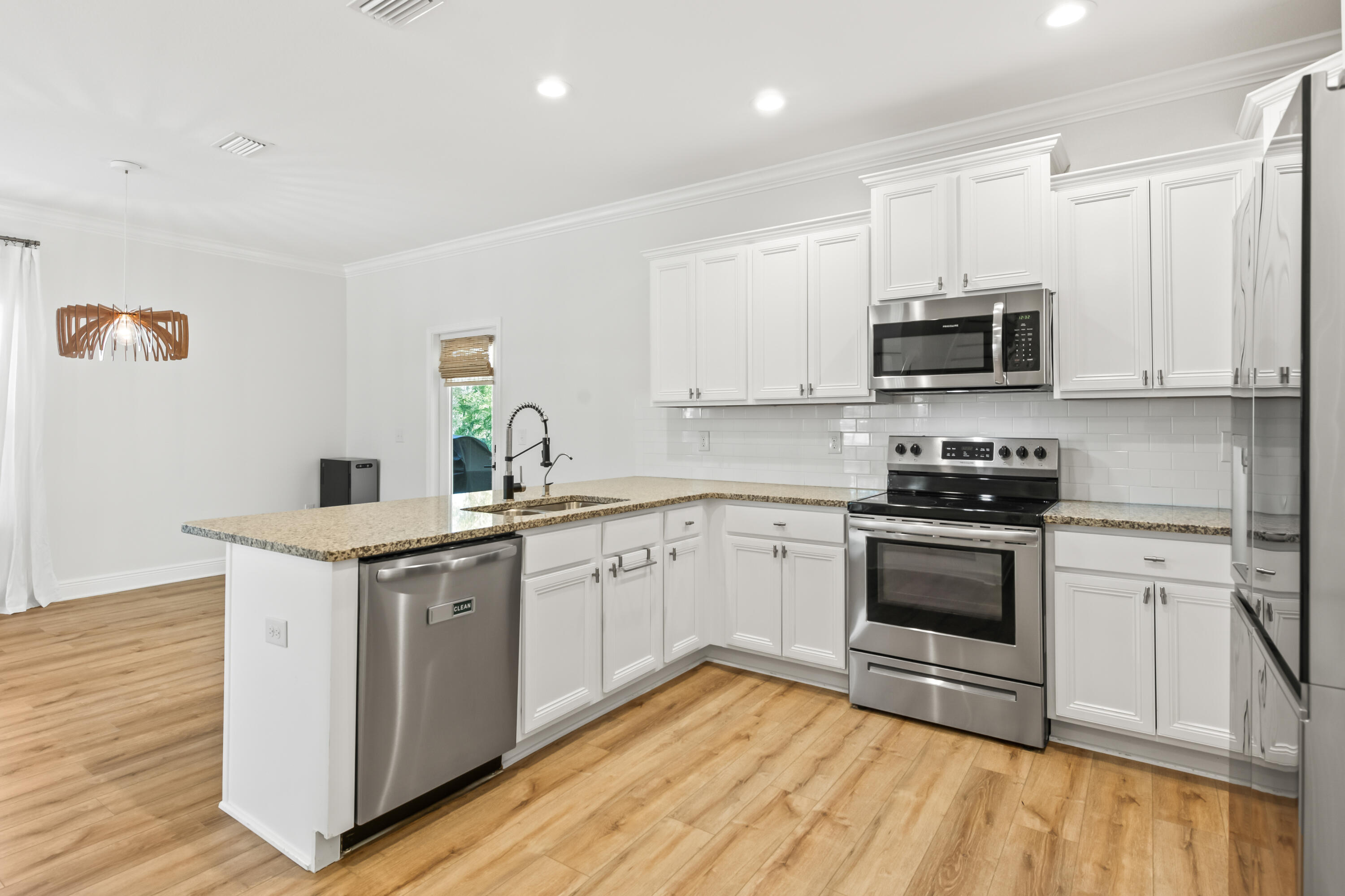 369 Wayne Trail