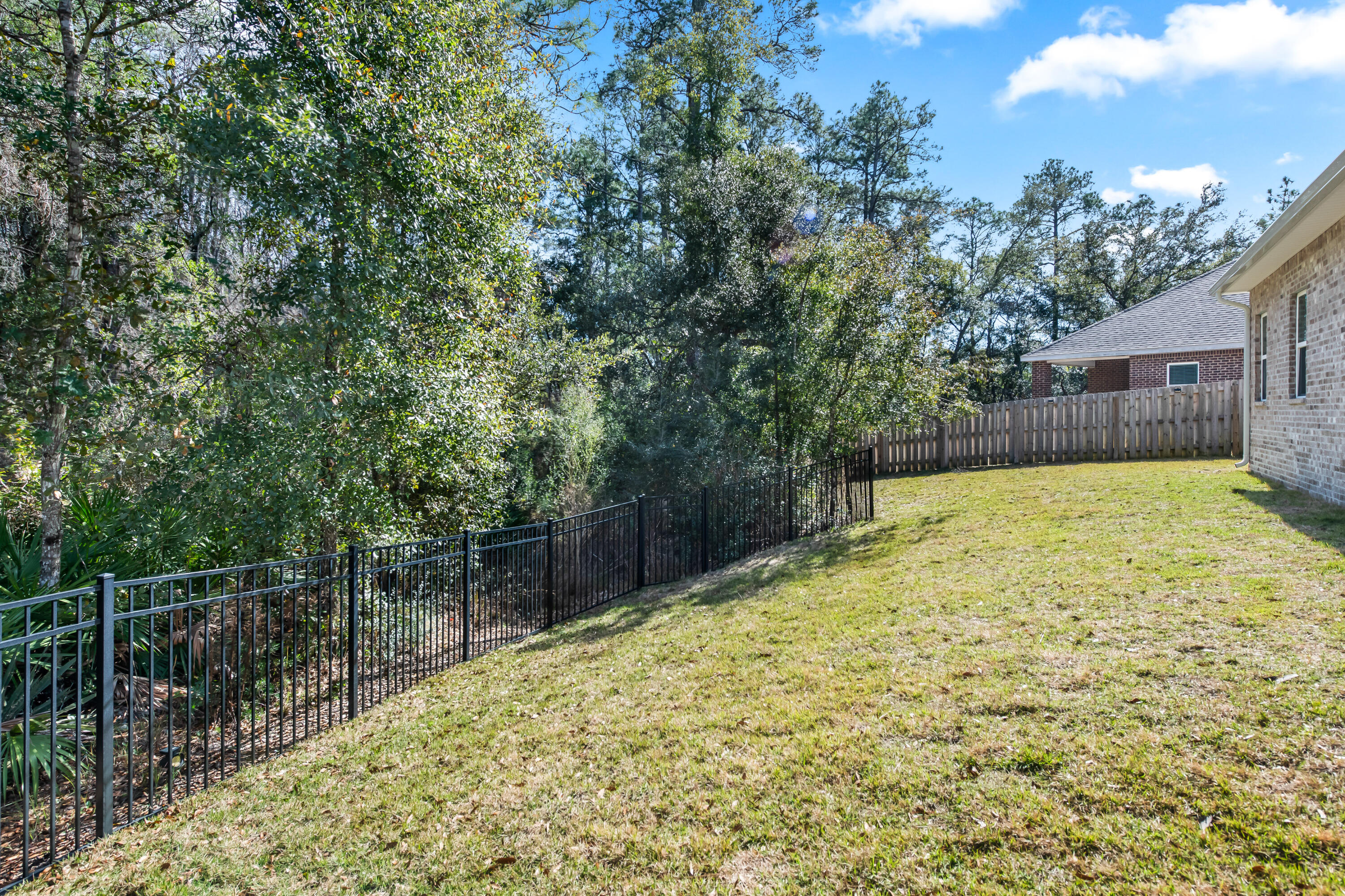 369 Wayne Trail
