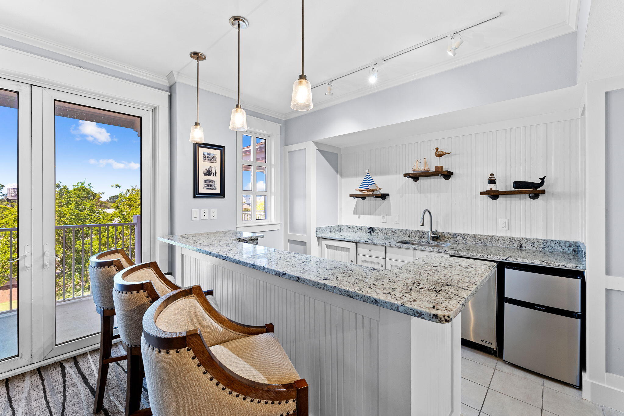 9100 Baytowne Wharf Boulevard, 470/472